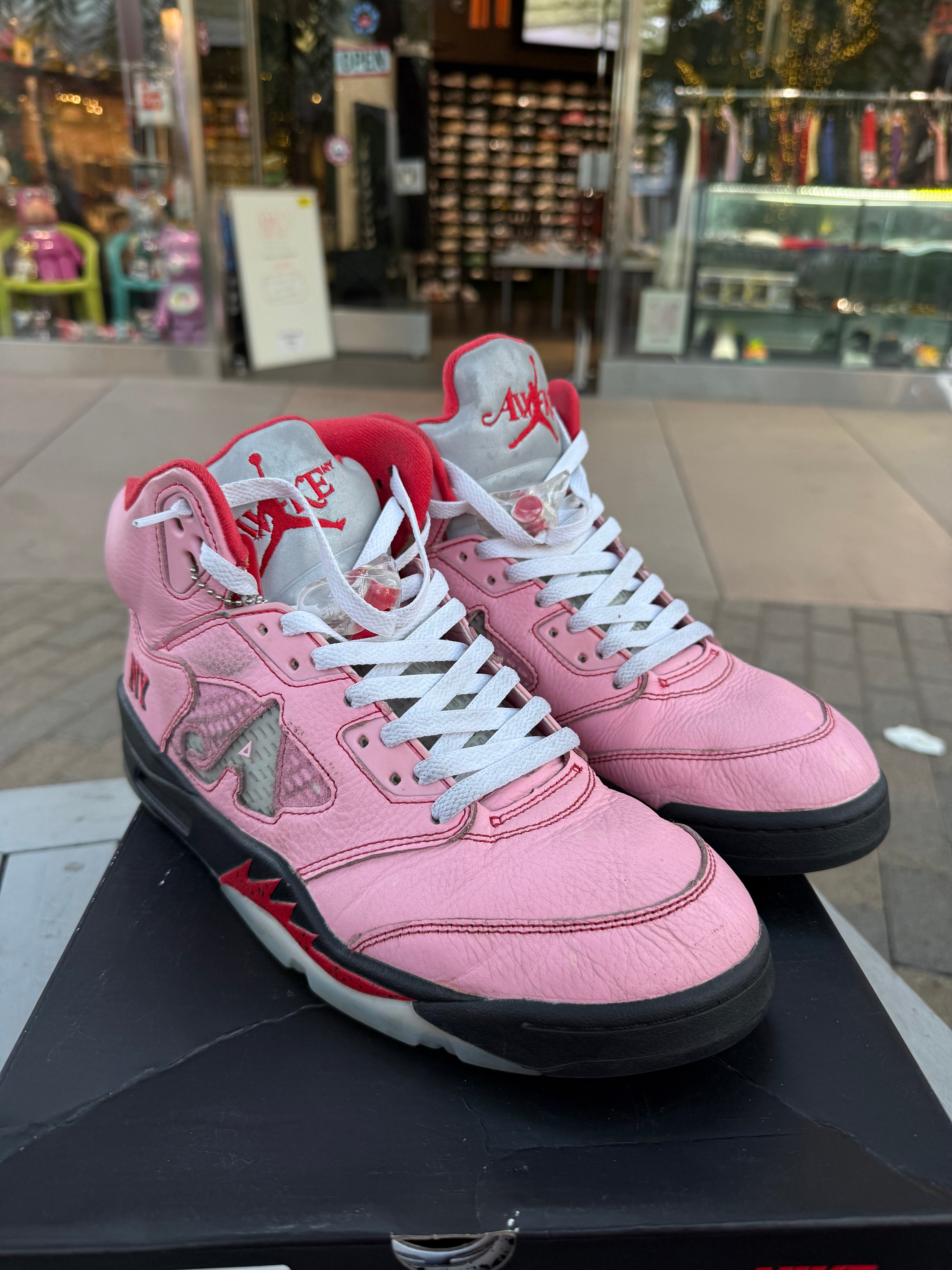 Jordan 5 NY pink awakes