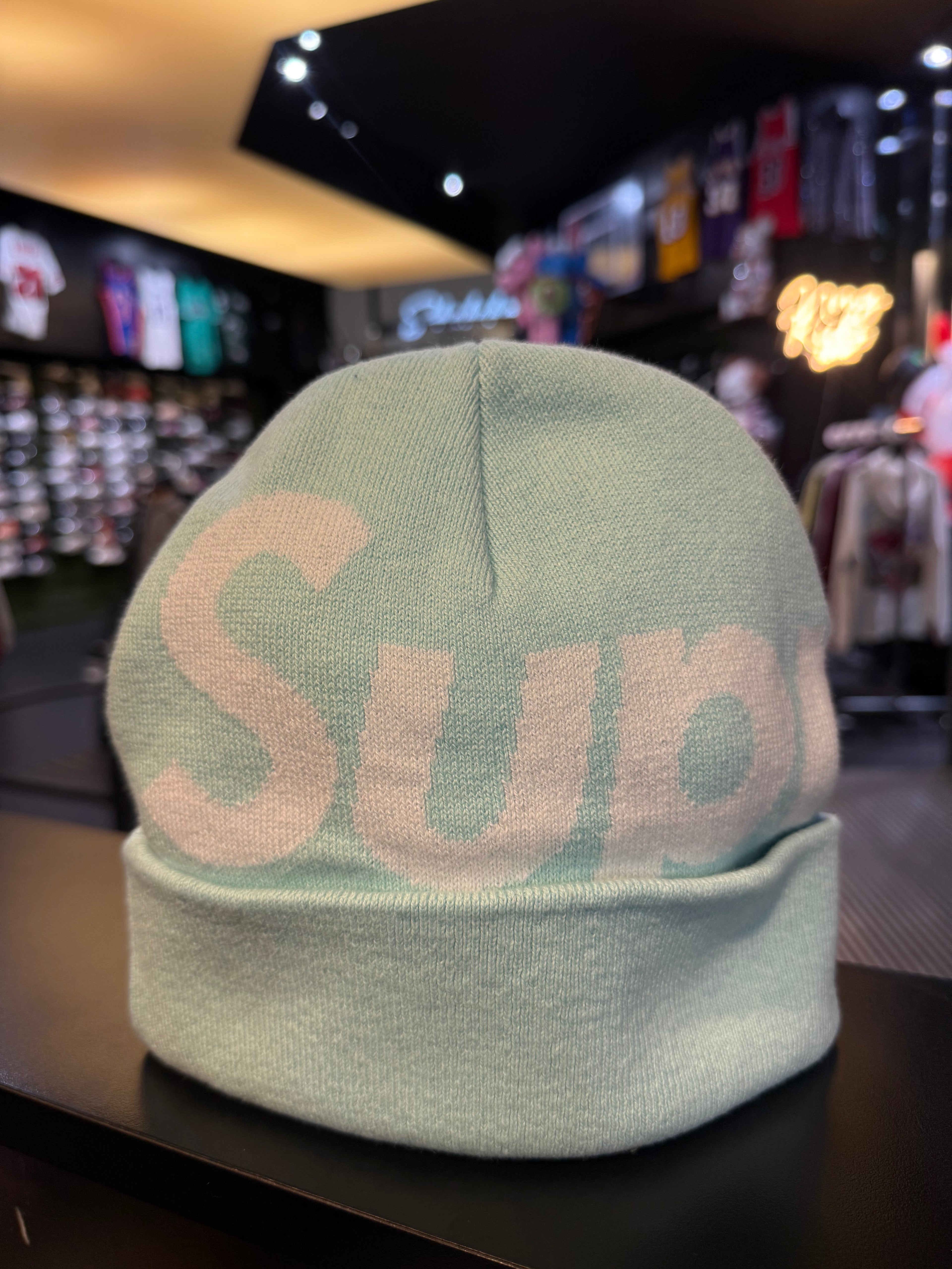 Supreme big logo beanie