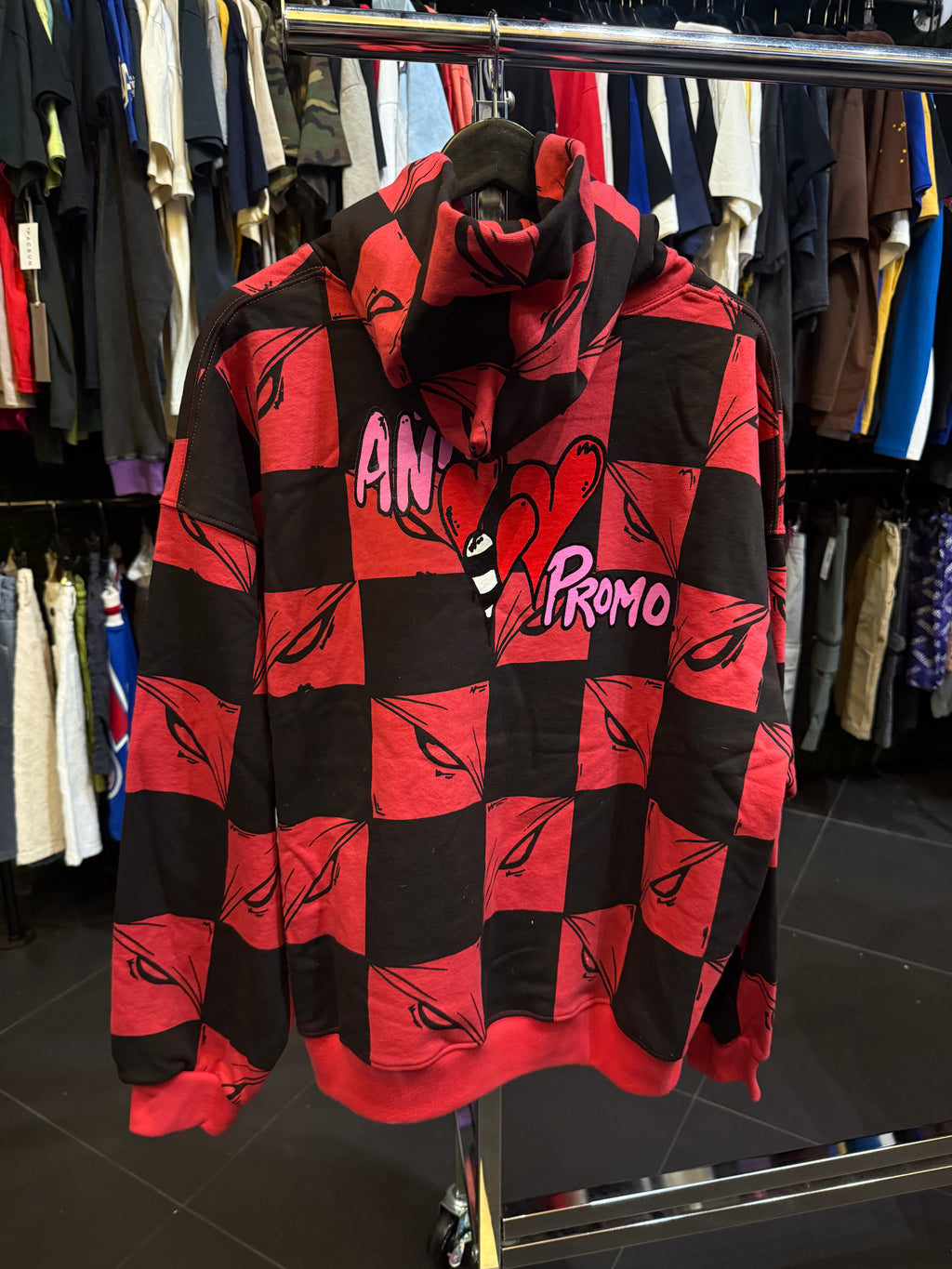 Anti promo Matty boy red