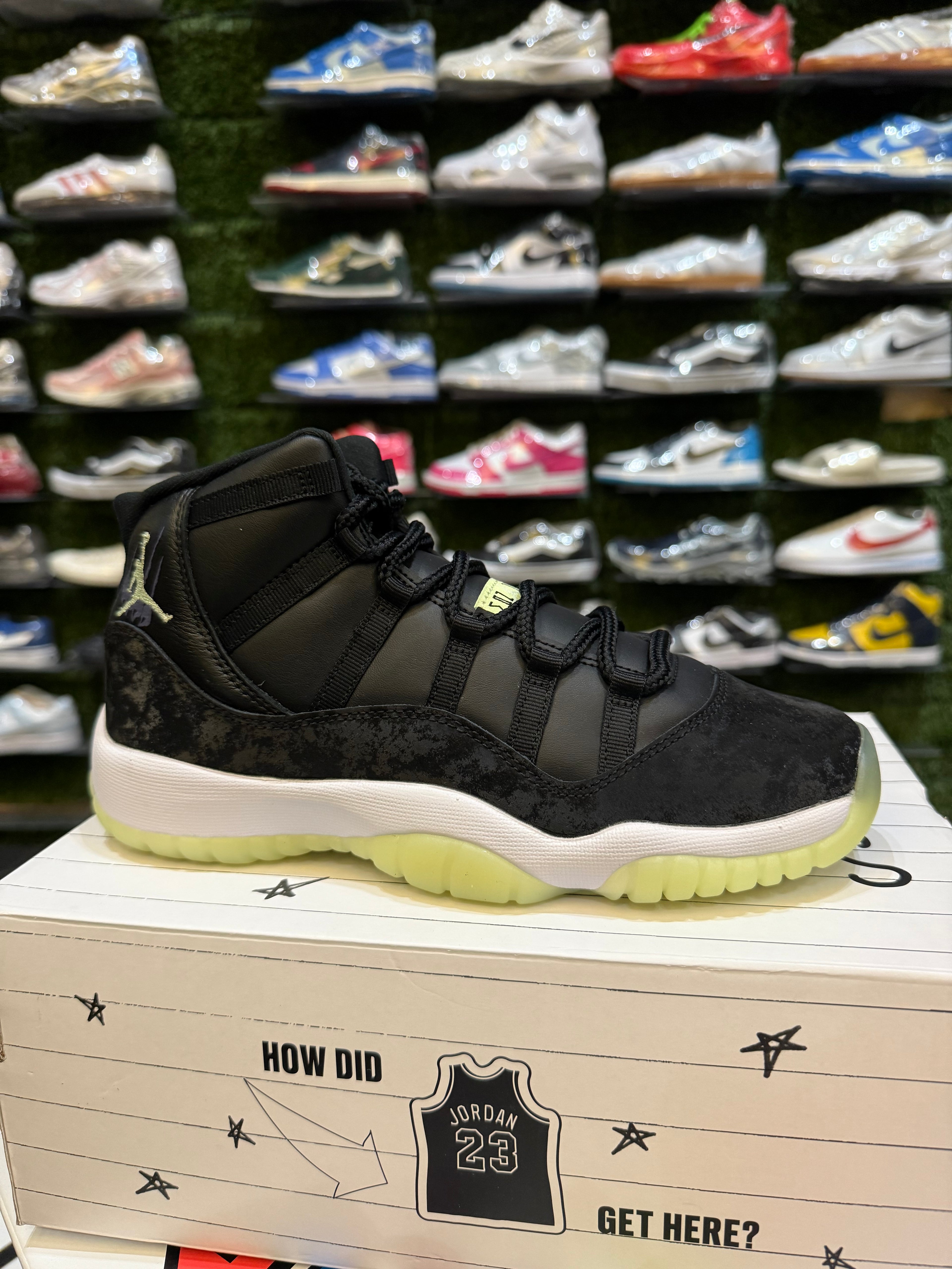 Jordan 11 Brely volt