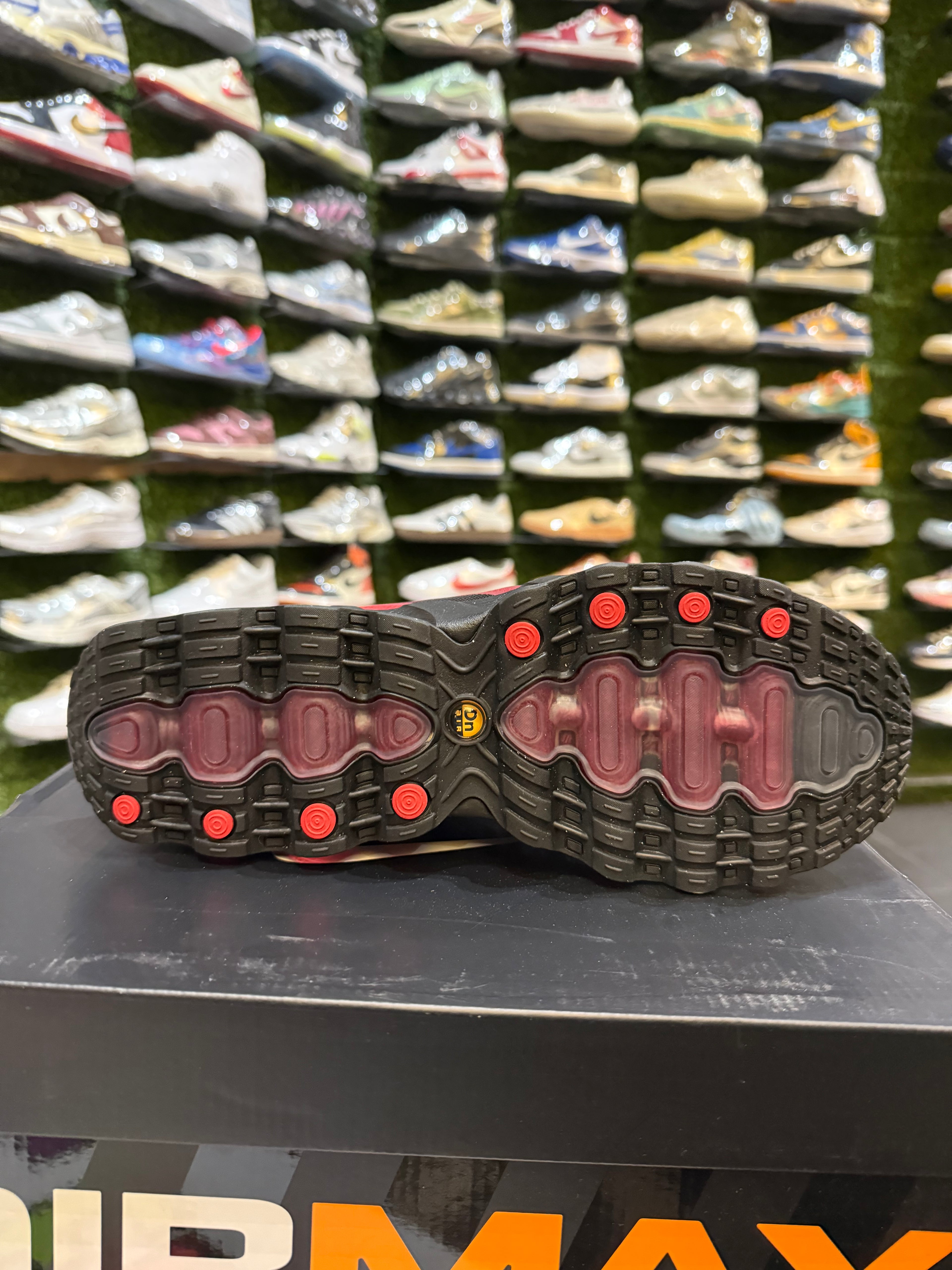 Airmax bright crimson