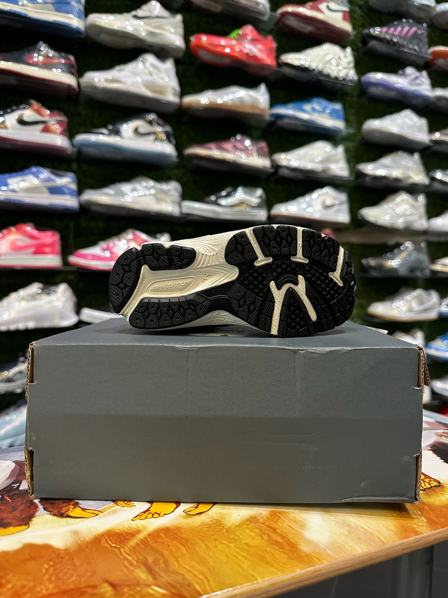New balance 2002R