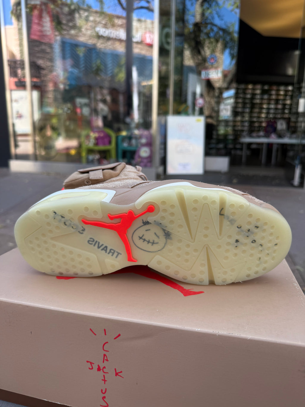 Jordan 6 Travis Scott khaki