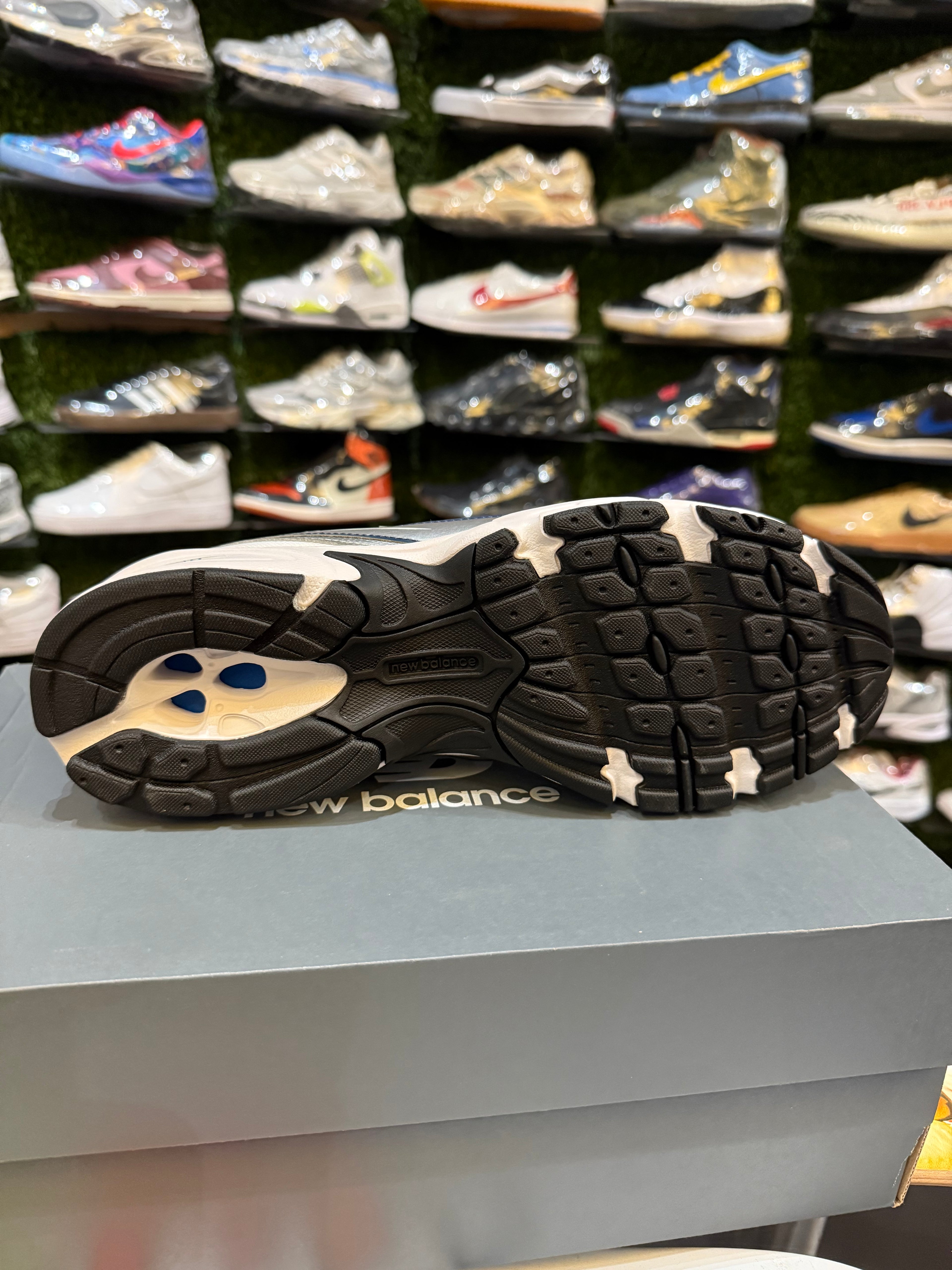 New balance 740 shadow grey