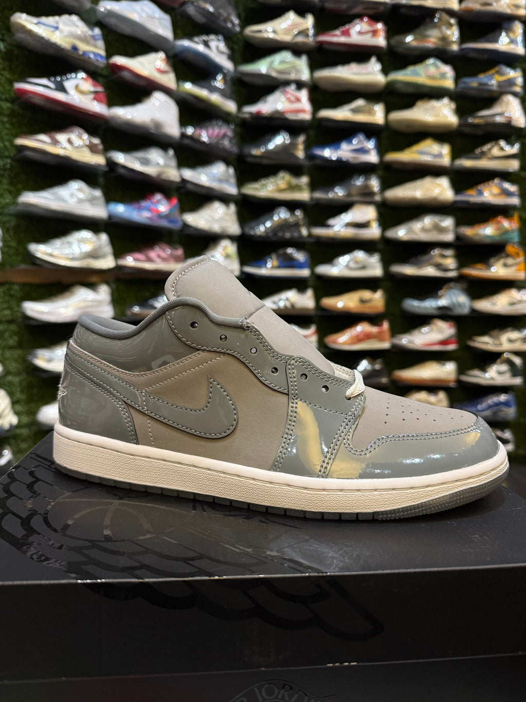 Jordan 1 low med grey