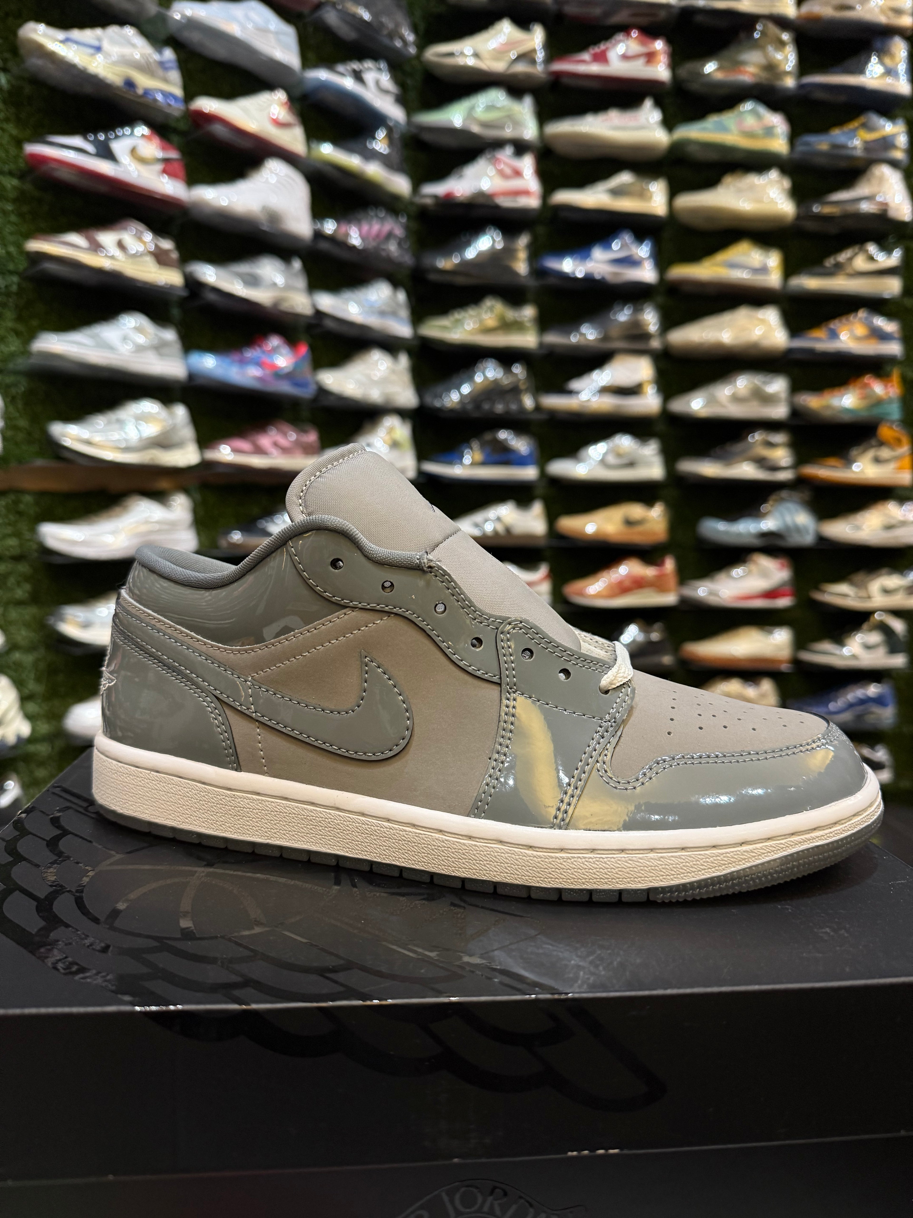 Jordan 1 low med grey