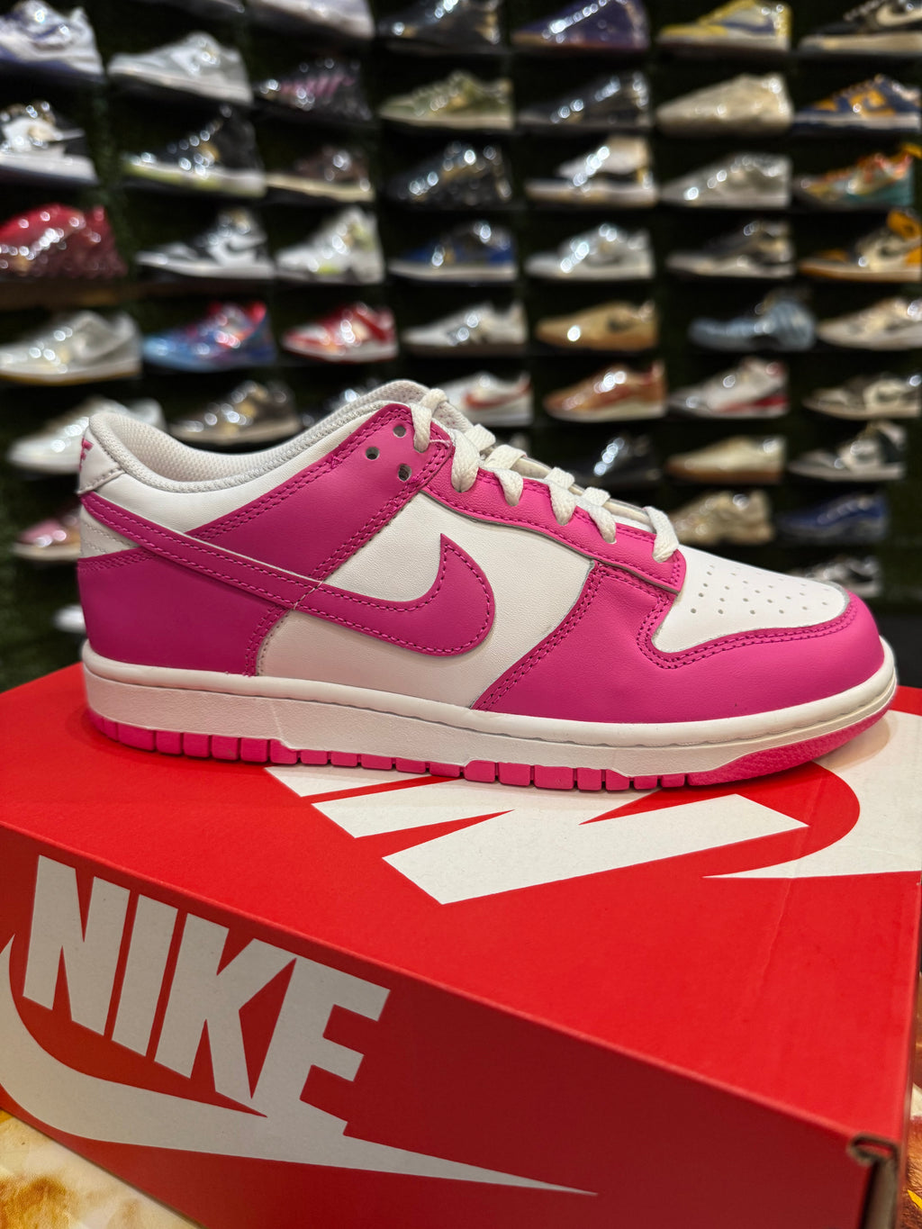 Dunk low fushia