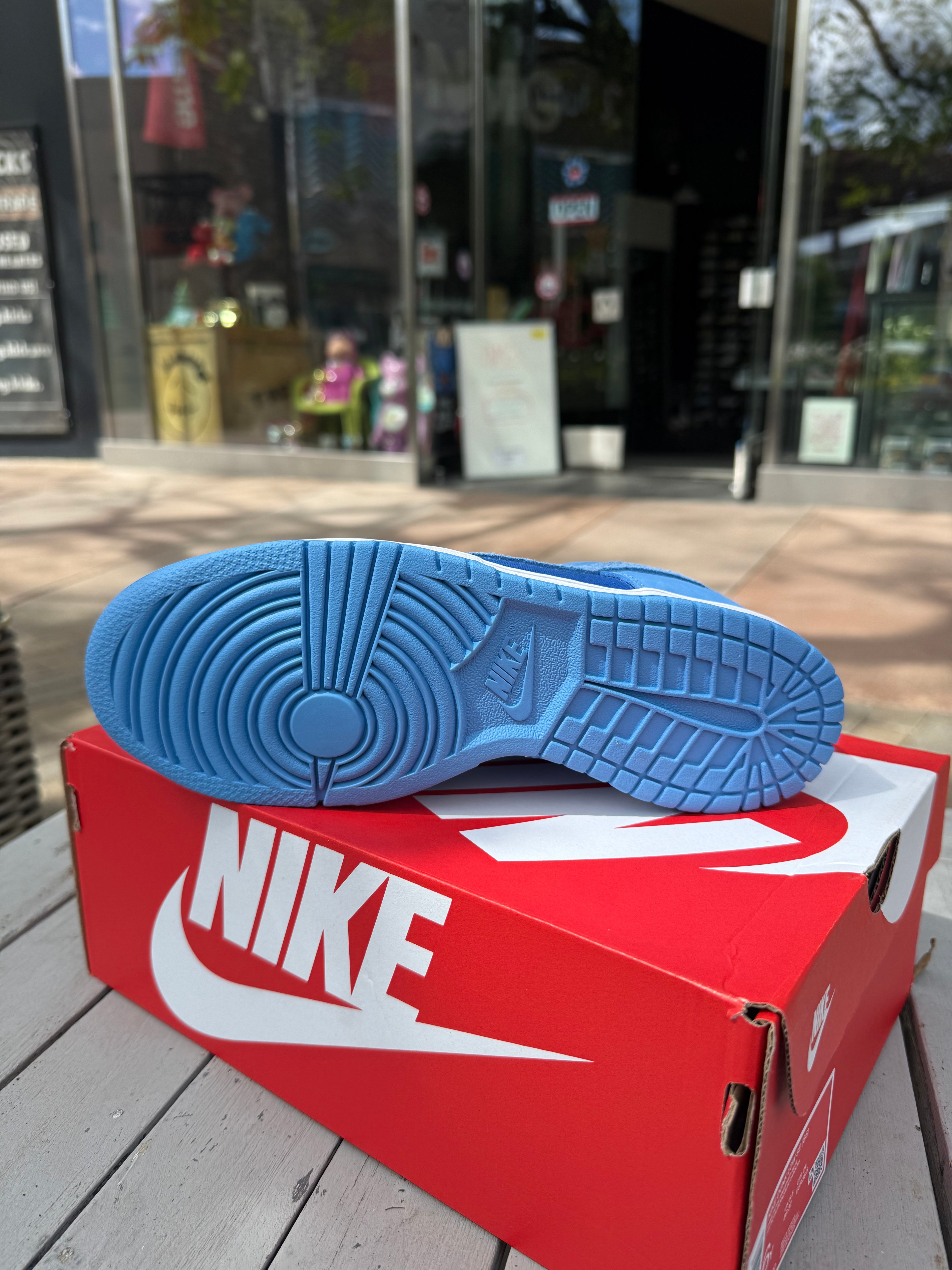 Dunk low game royal