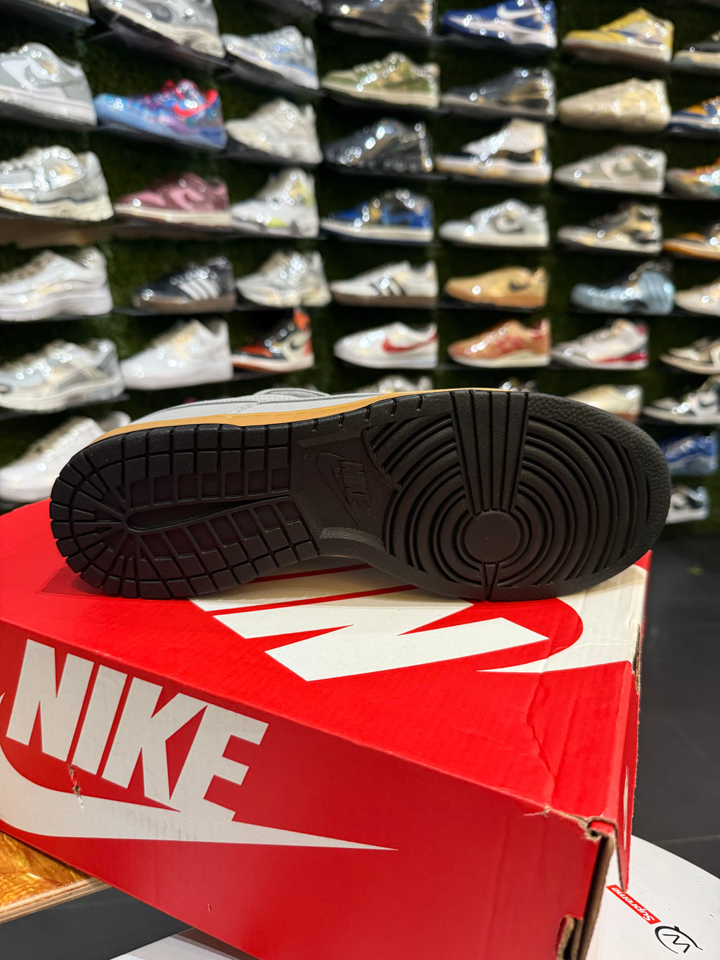 Dunk low grey gum