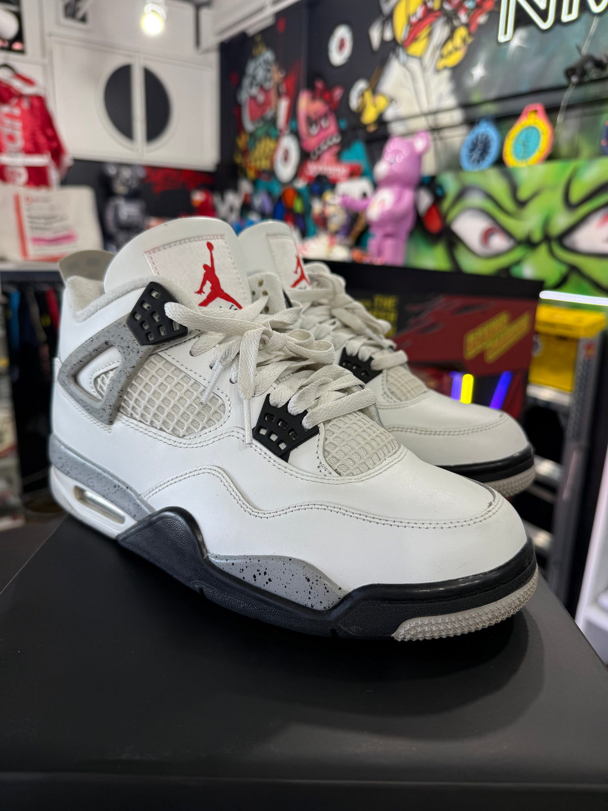 Jordan 4 White cement