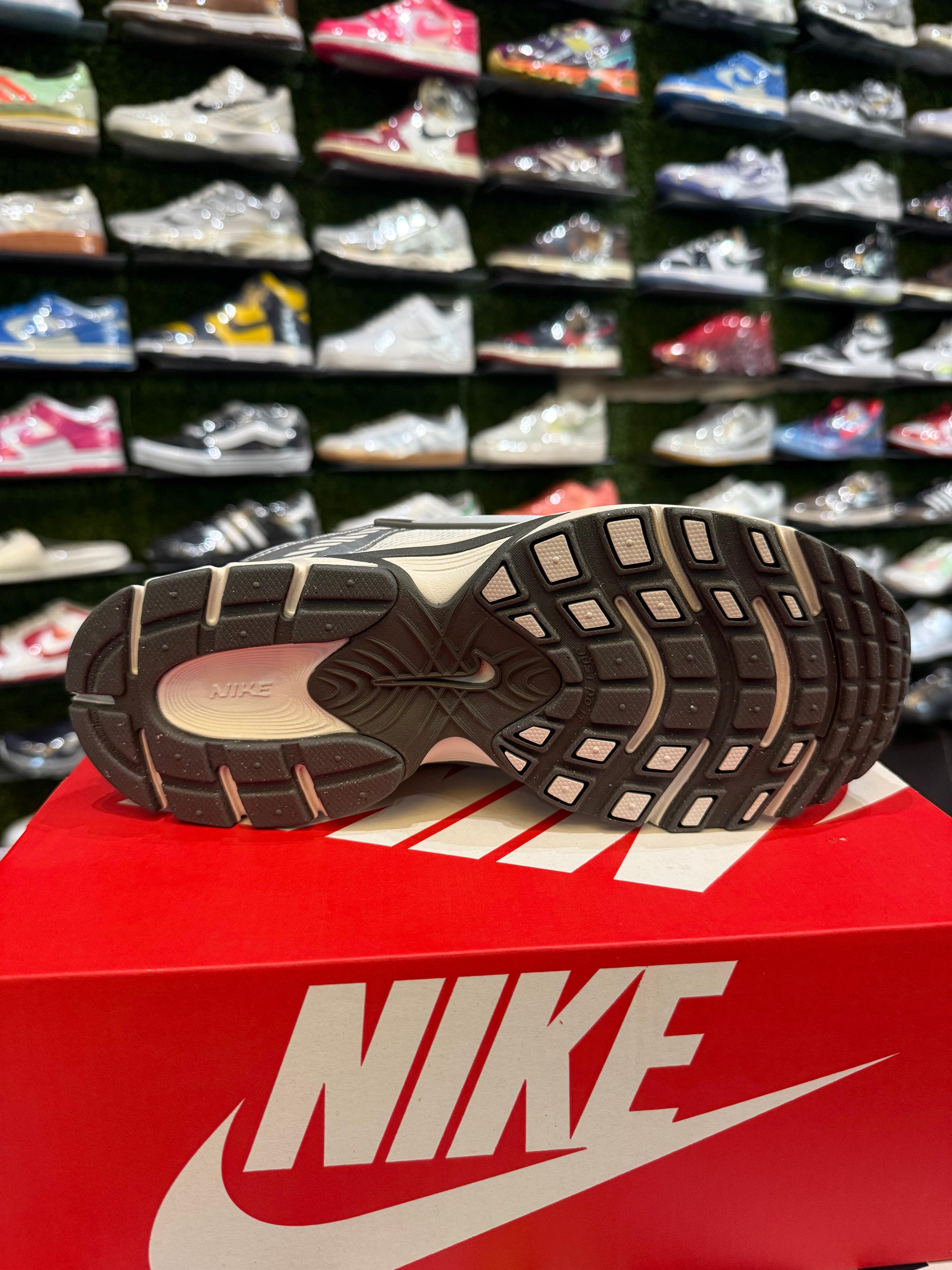 Nike V5 RNR