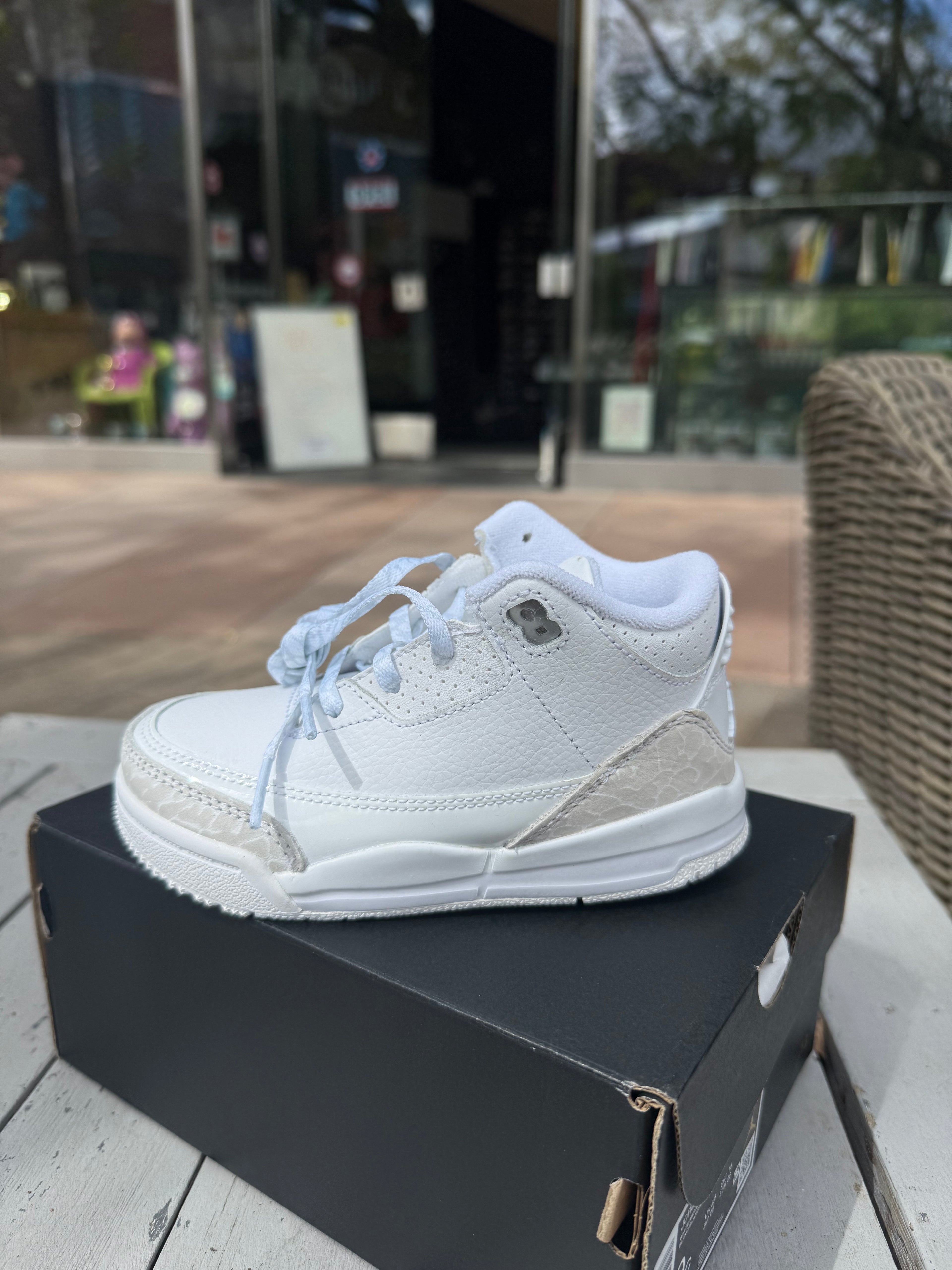 Jordan 3 pure money