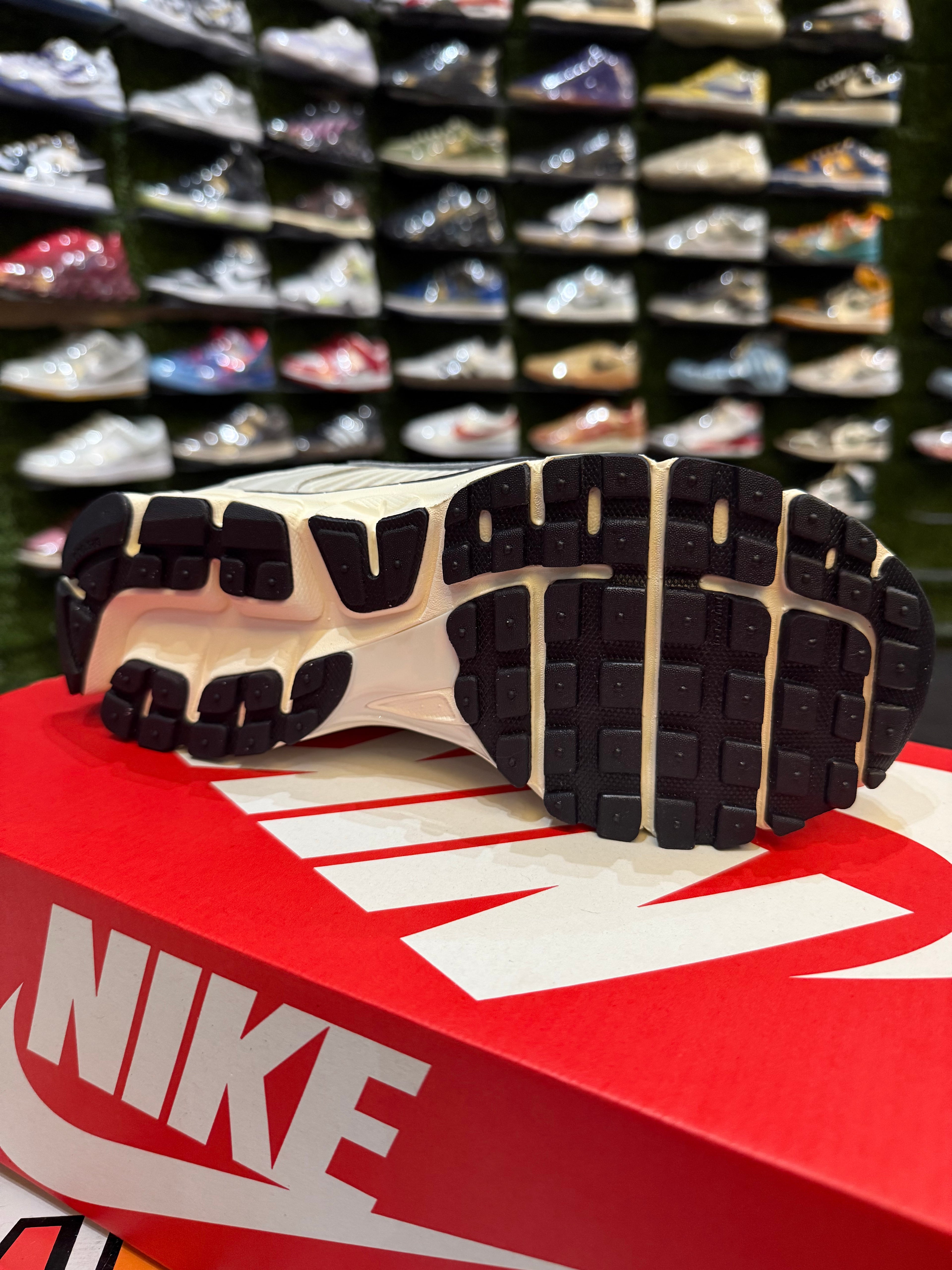 Nike Vomero cool grey