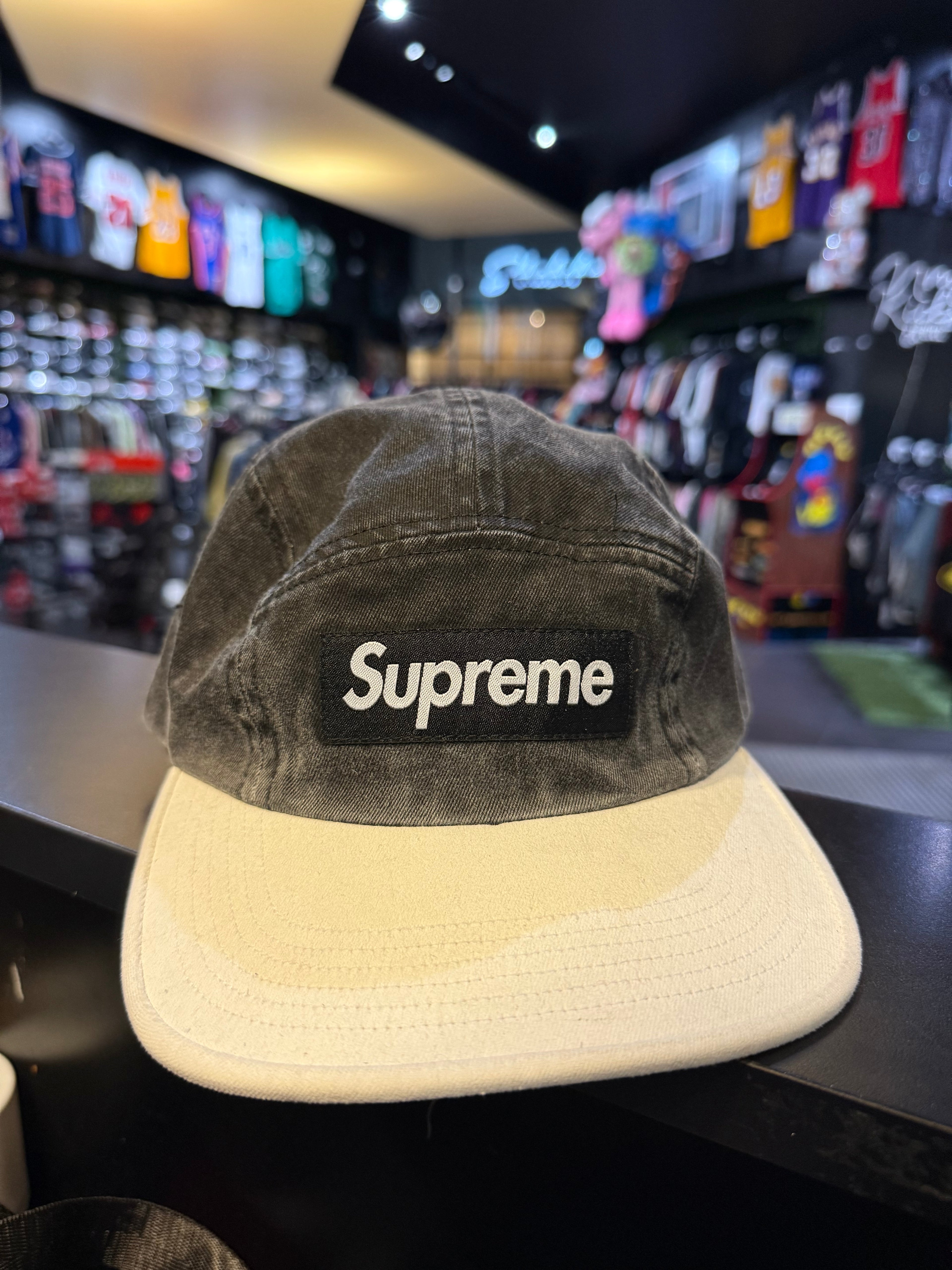 Supreme pigment 2-tone hat