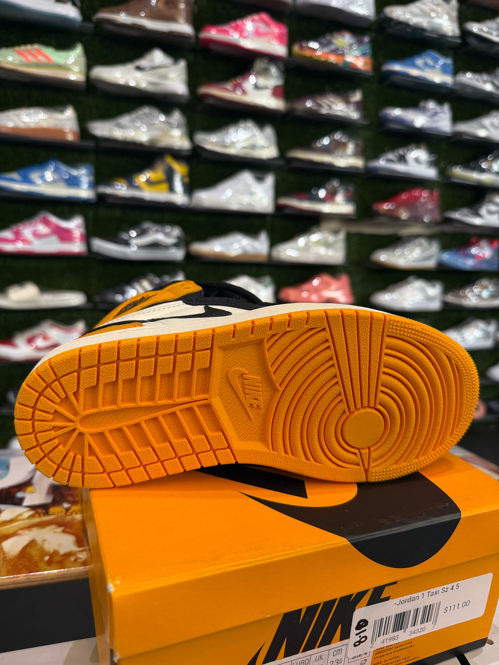 Jordan 1 taxi