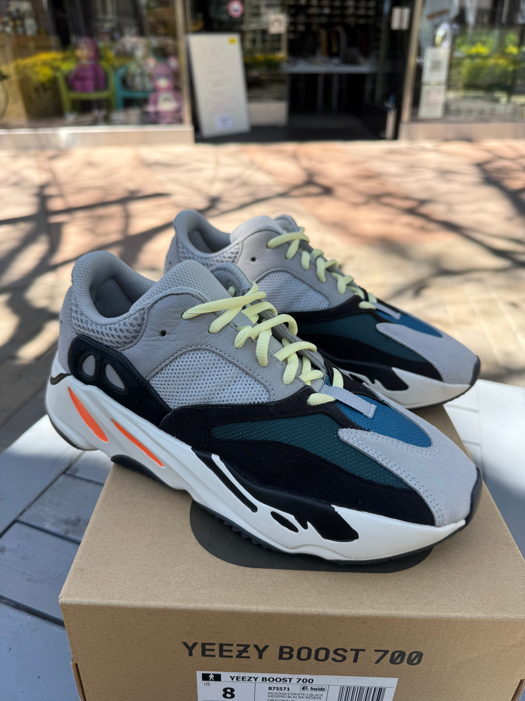 Yeezy 700 wave runner