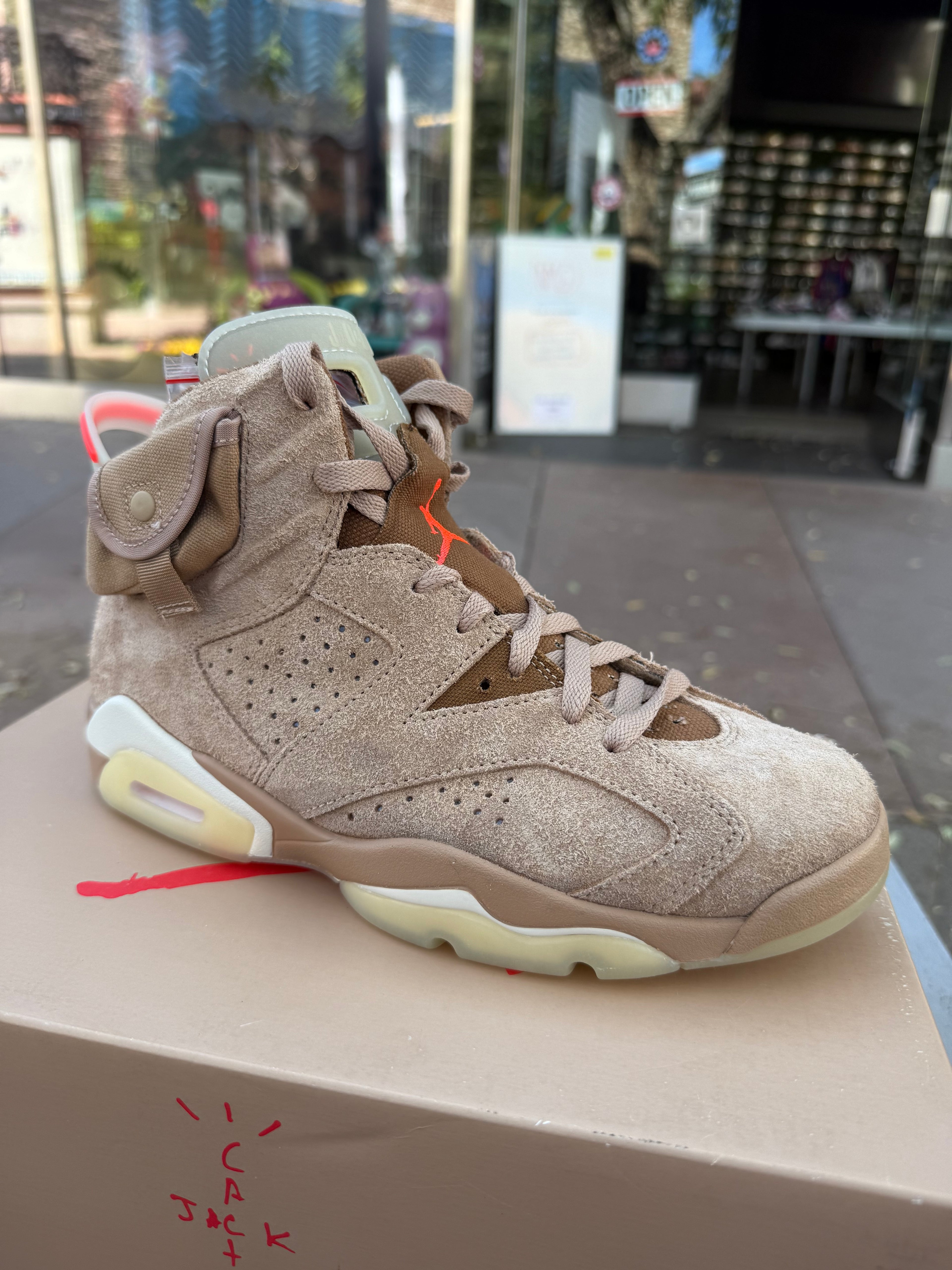 Jordan 6 Travis Scott khaki