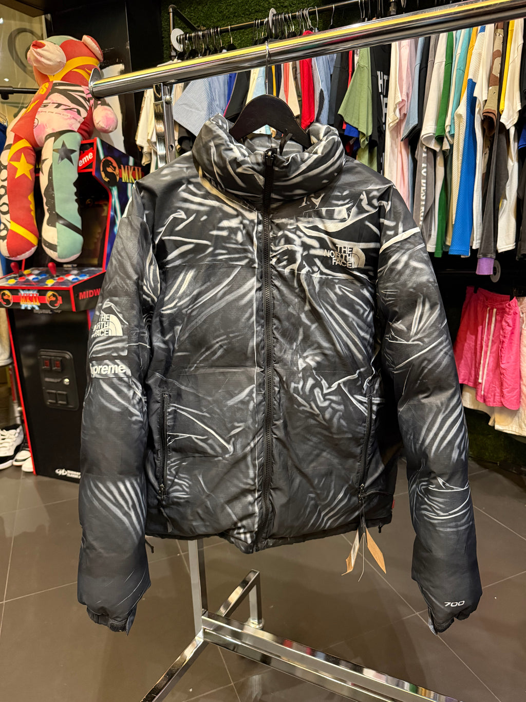 North face supreme face puffer
