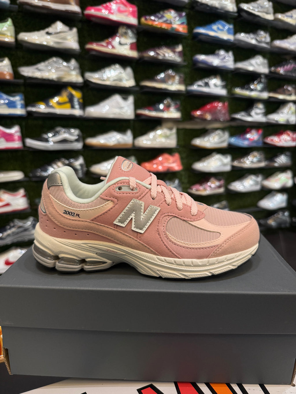 New balance 2002R