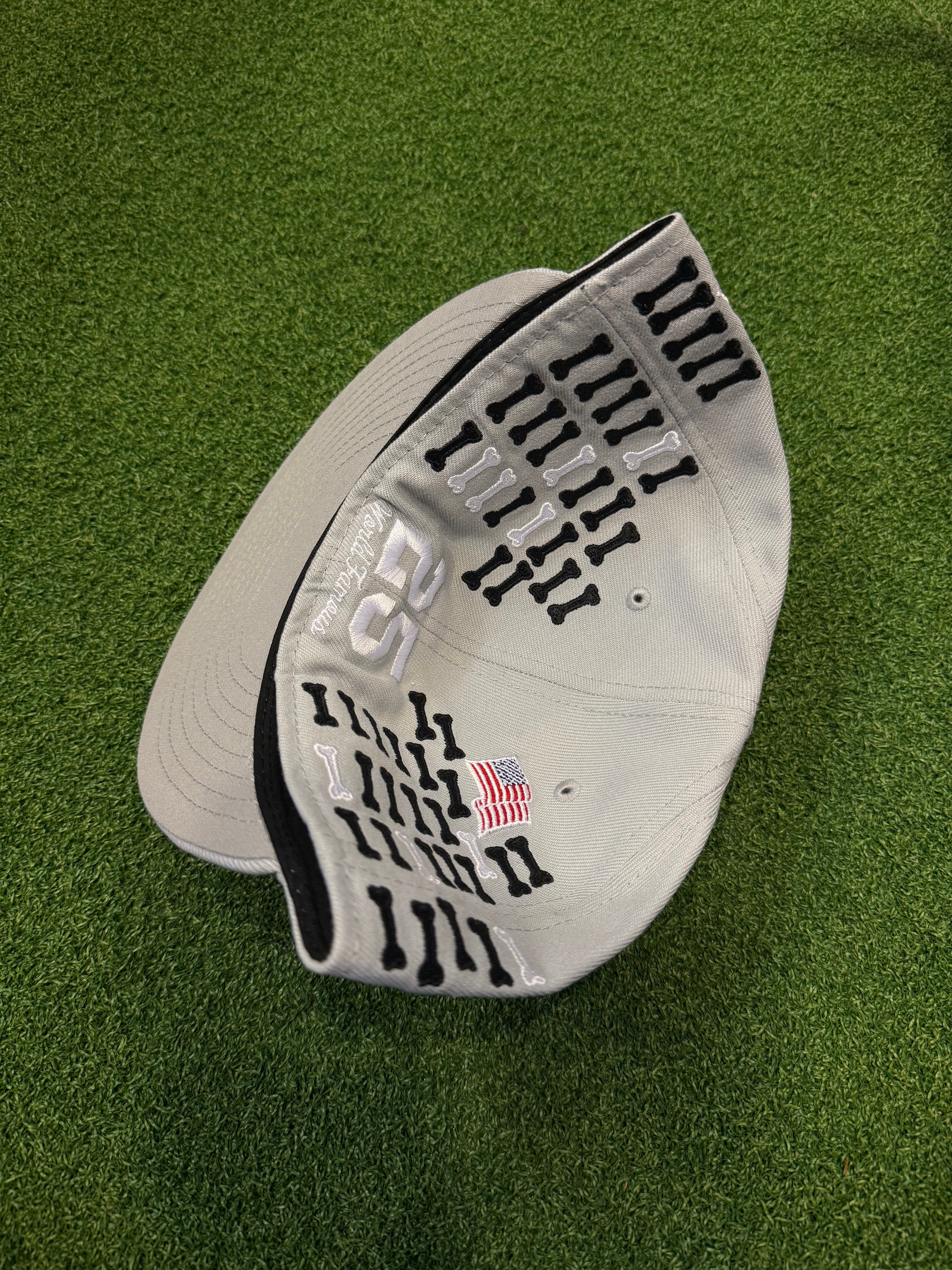 Supreme box logo bone fitted