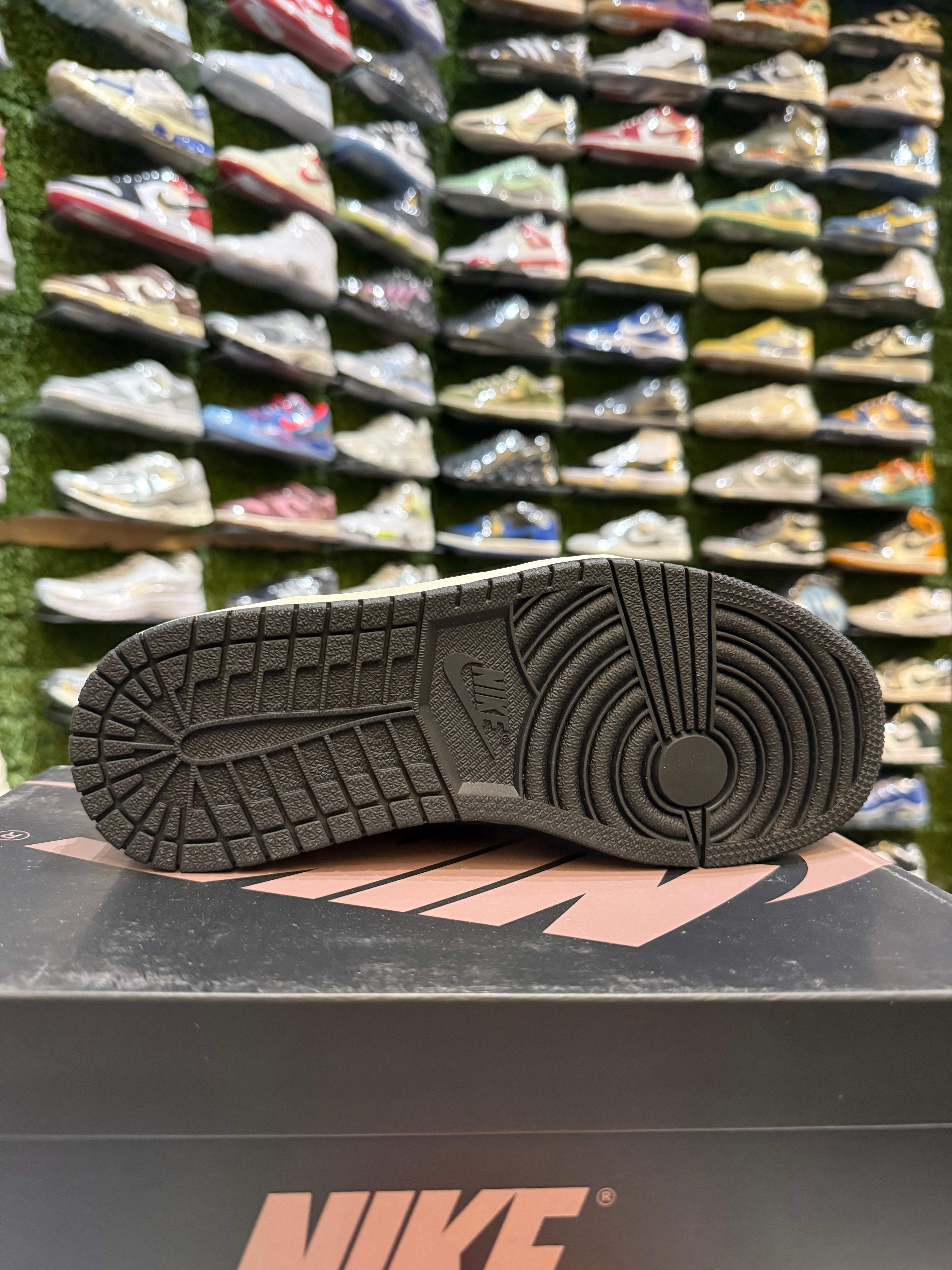 Jordan 1 low mocha
