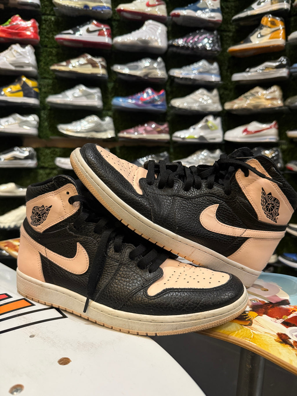 Jordan 1 crimson tint