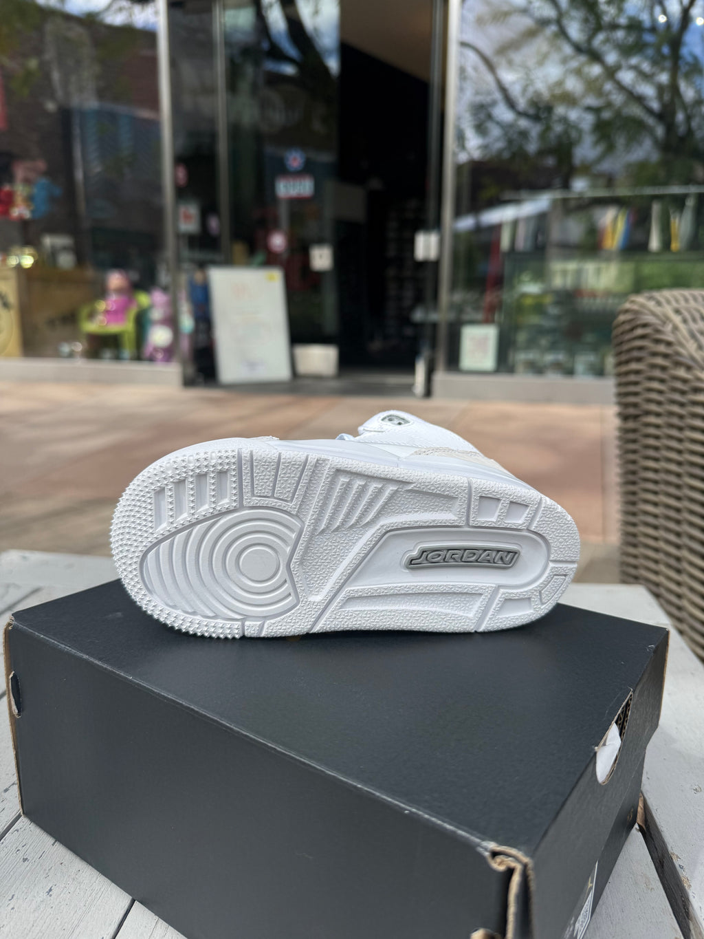 Jordan 3 pure money