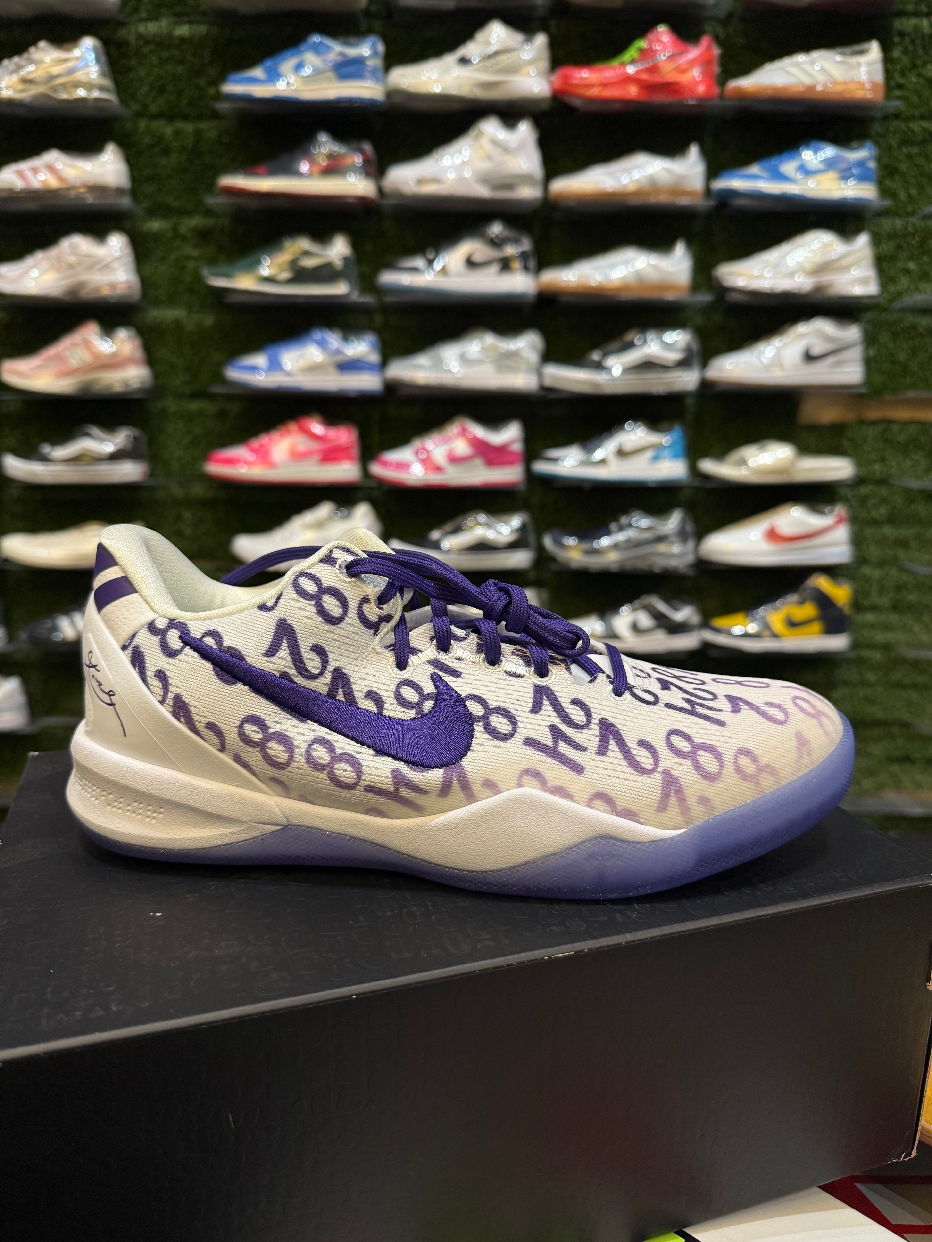 Kobe 8 court purple