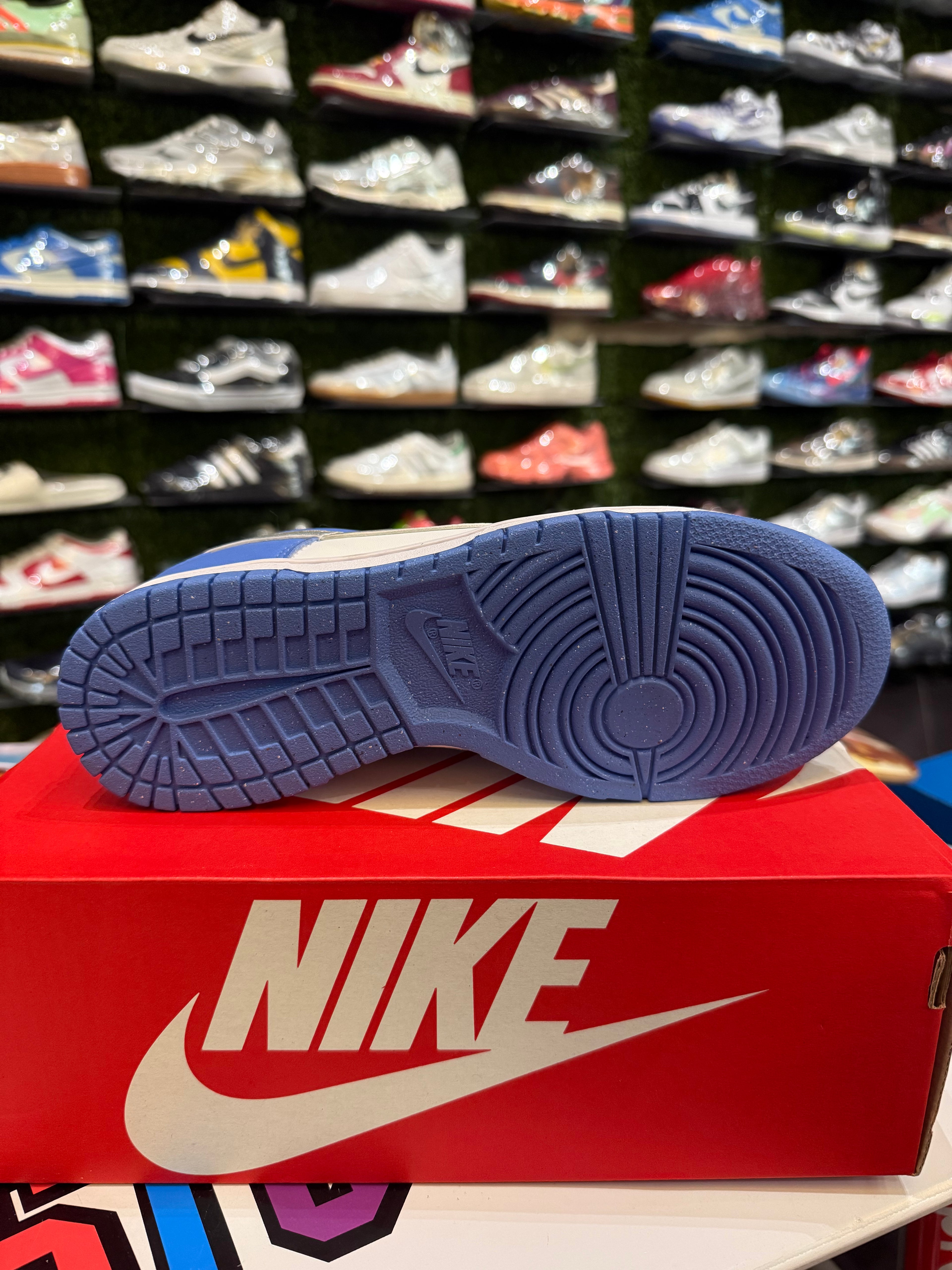 Dunk low royal