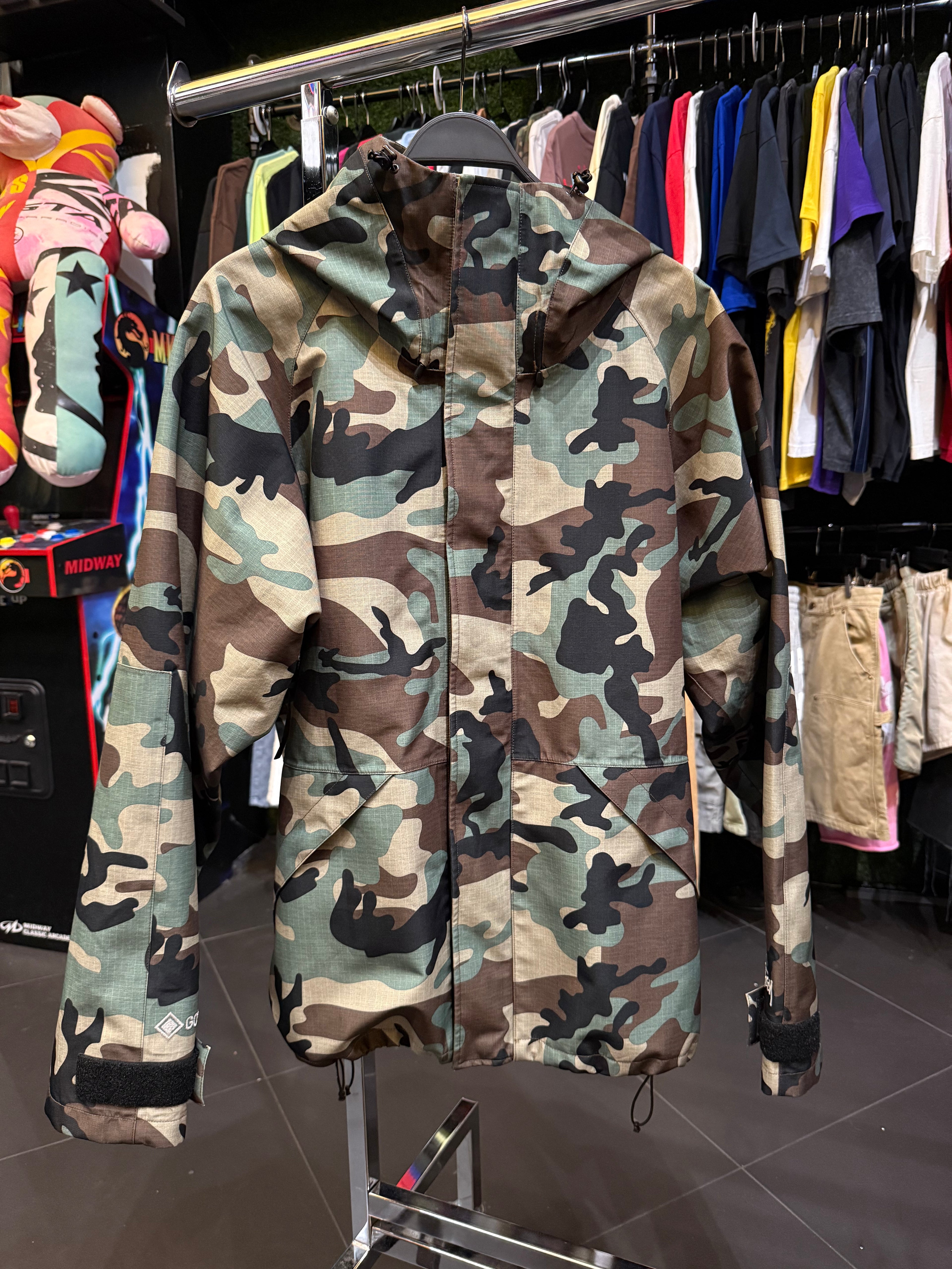 Stussy camo windbreaker