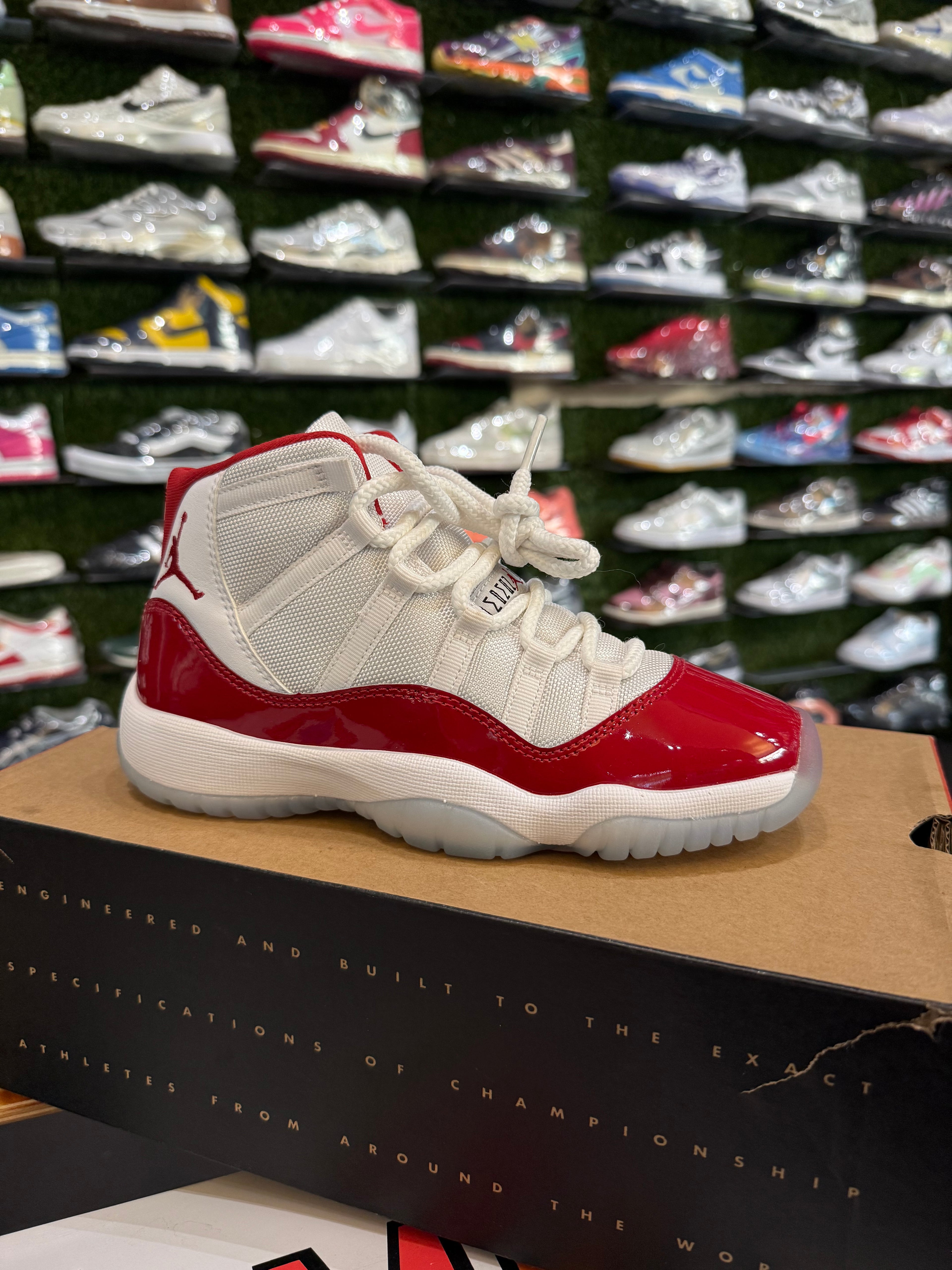Jordan 11 cherry