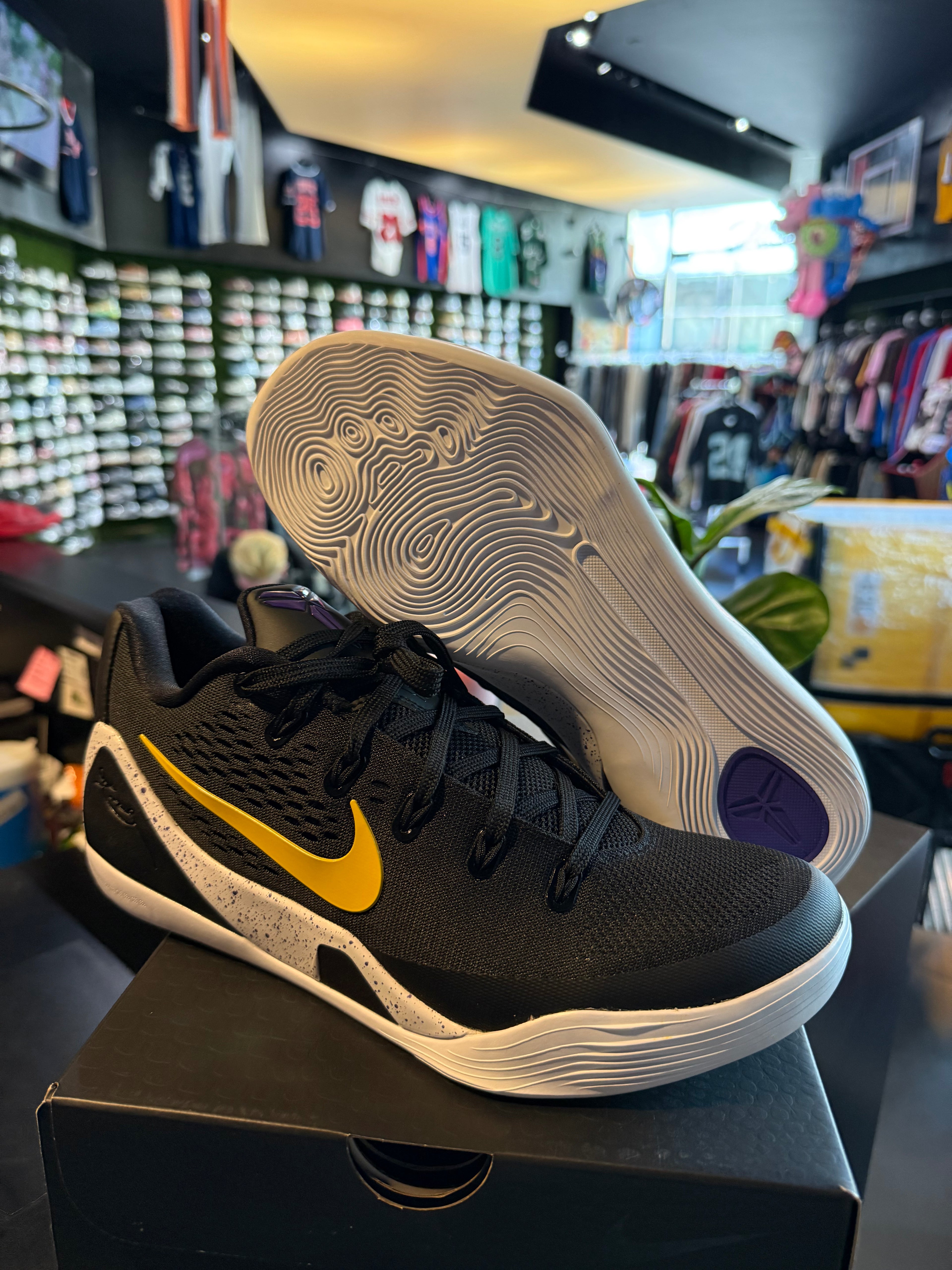 Kobe university gold