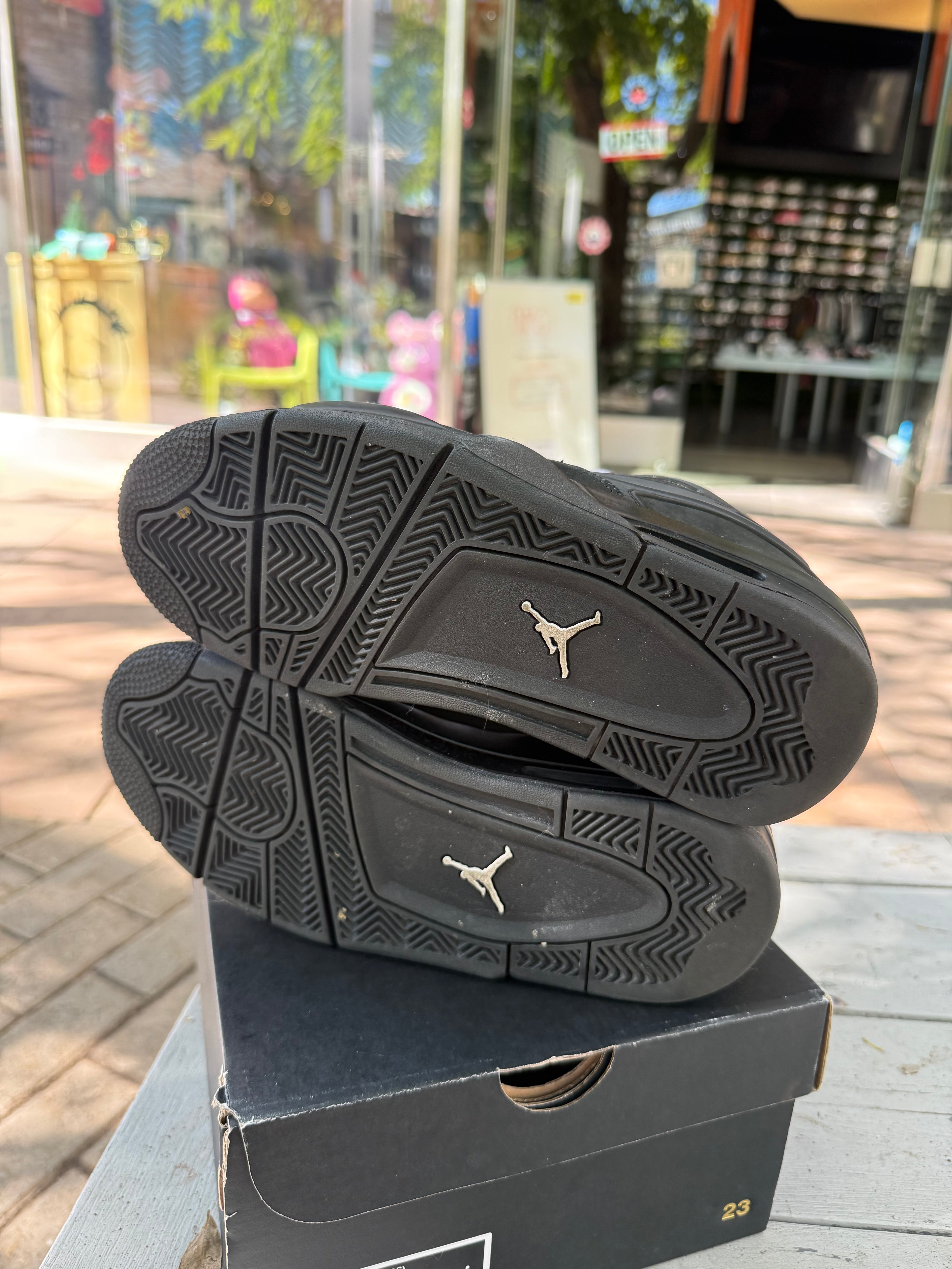 Jordan 4 RM black cat