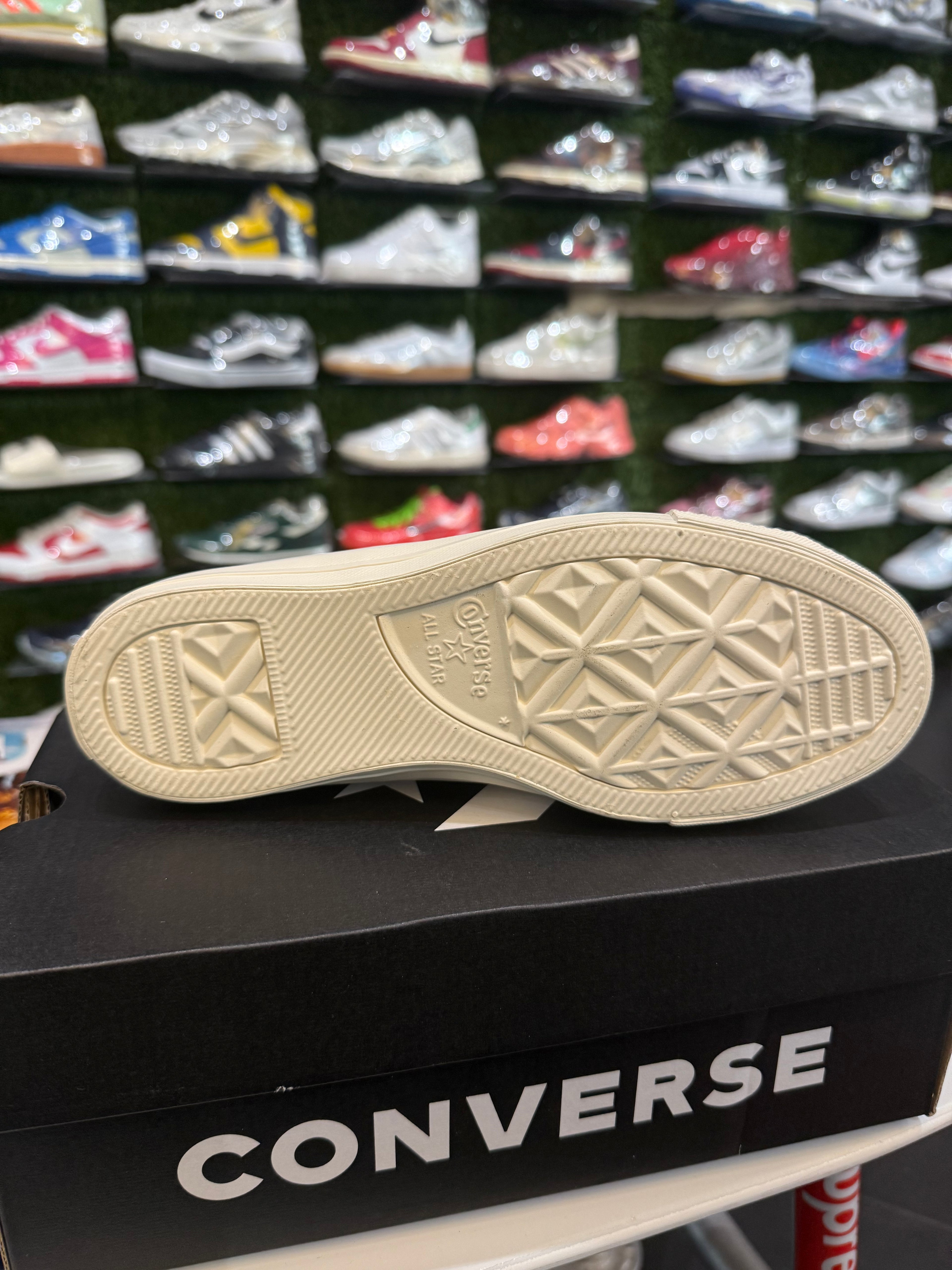 Converse low