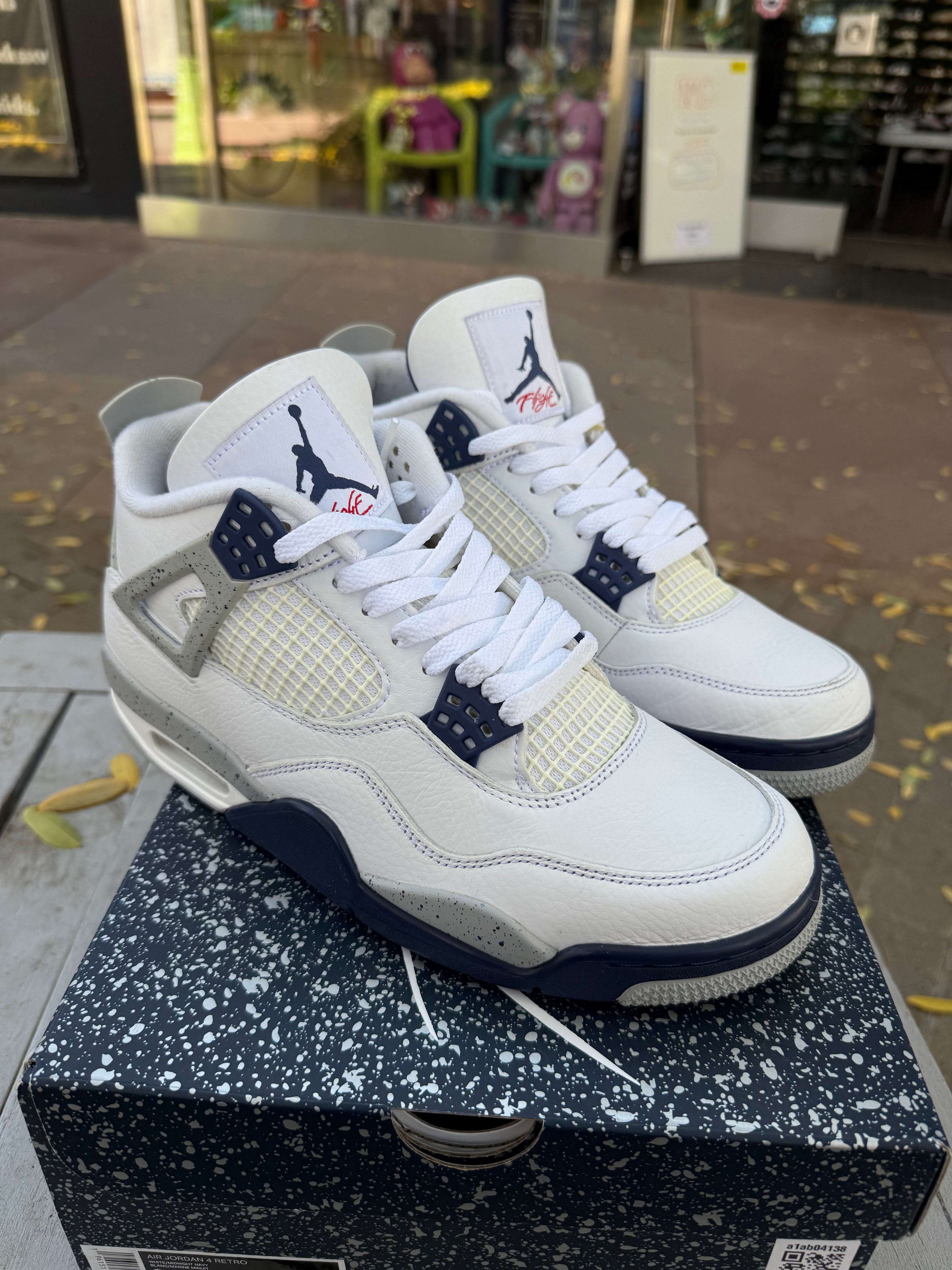 Jordan 4 midnight navy