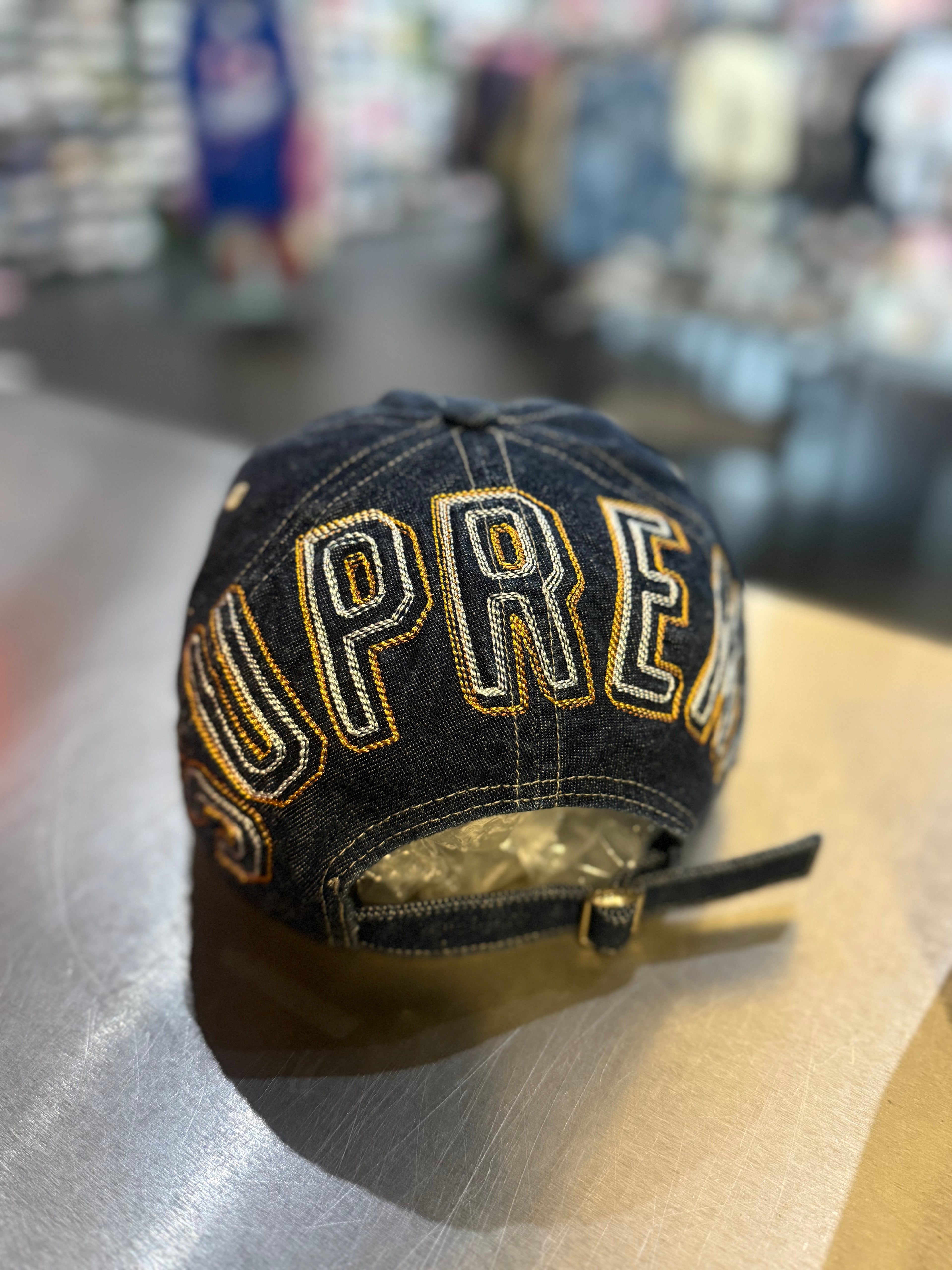 Supreme back logo hat