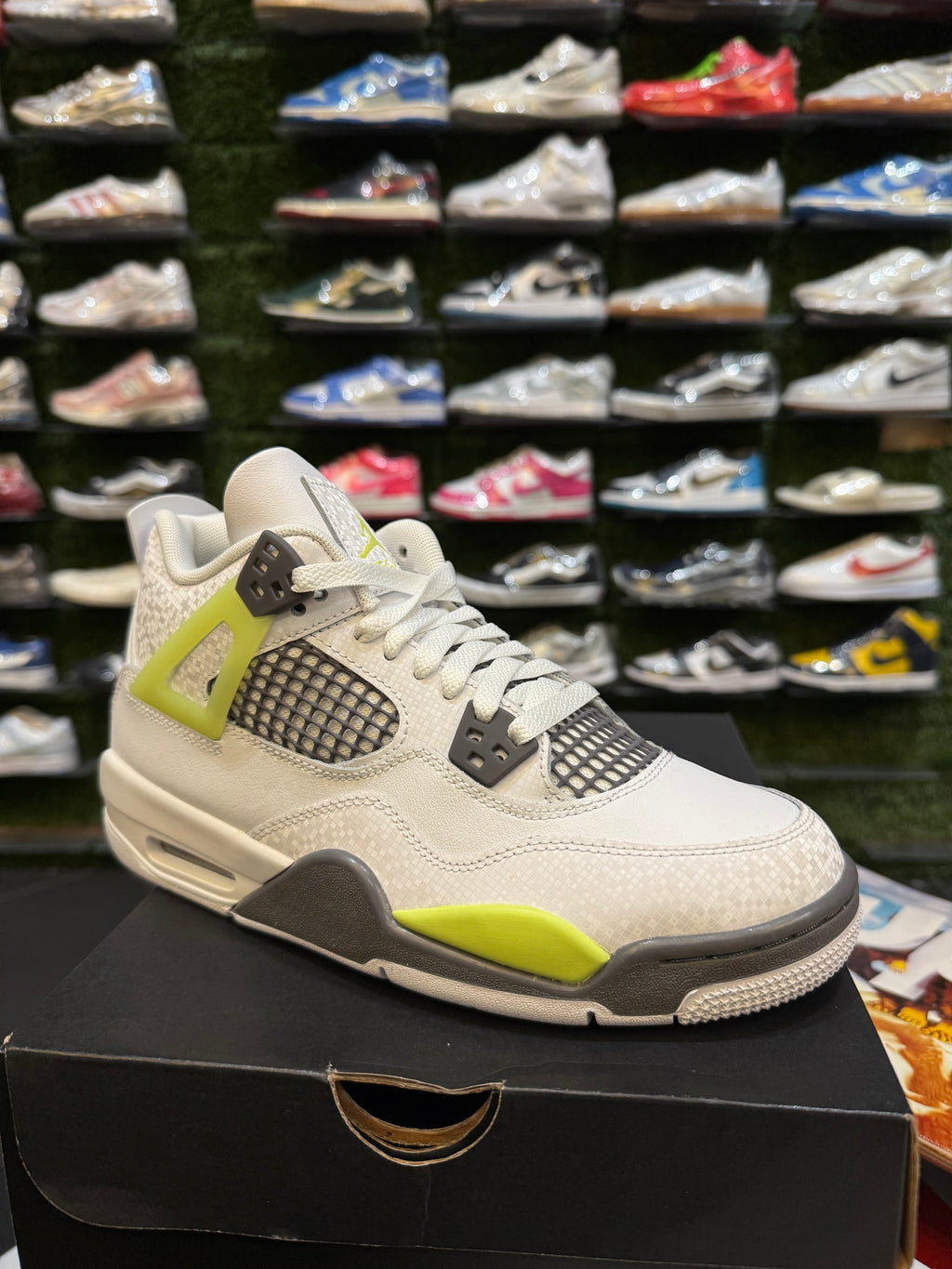 Jordan 4 lemon twist