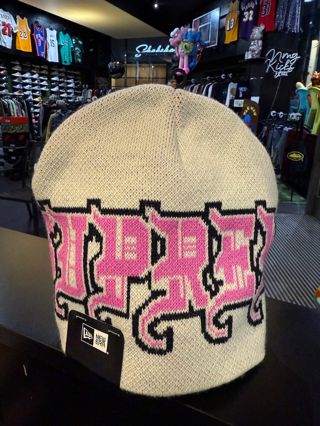 Supreme new era beanie