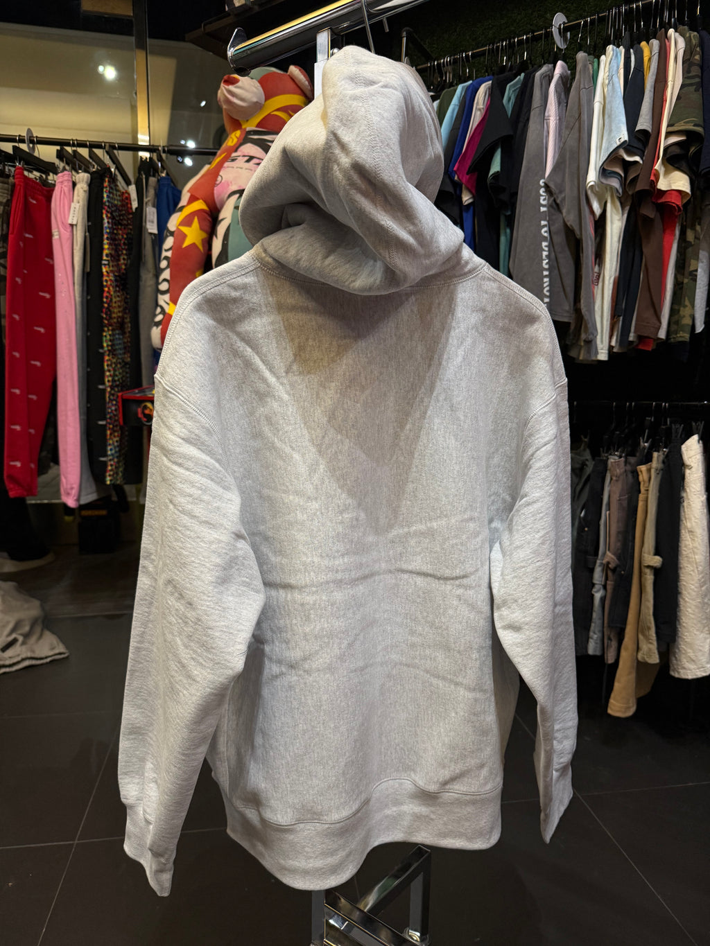 Supreme capital pull over