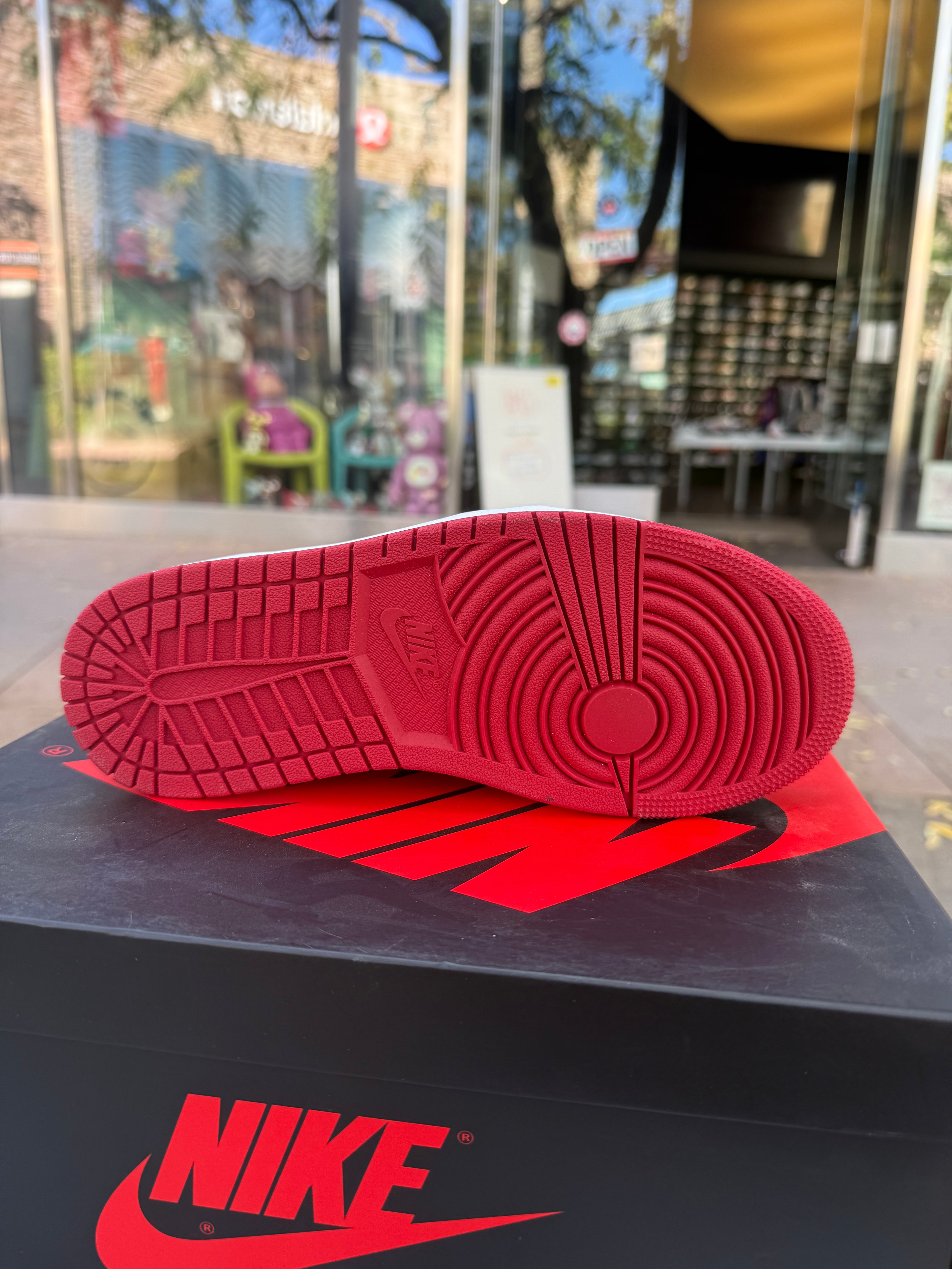 Jordan 1 low NC TO CHI