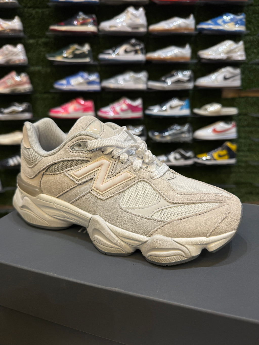 New balance 9060