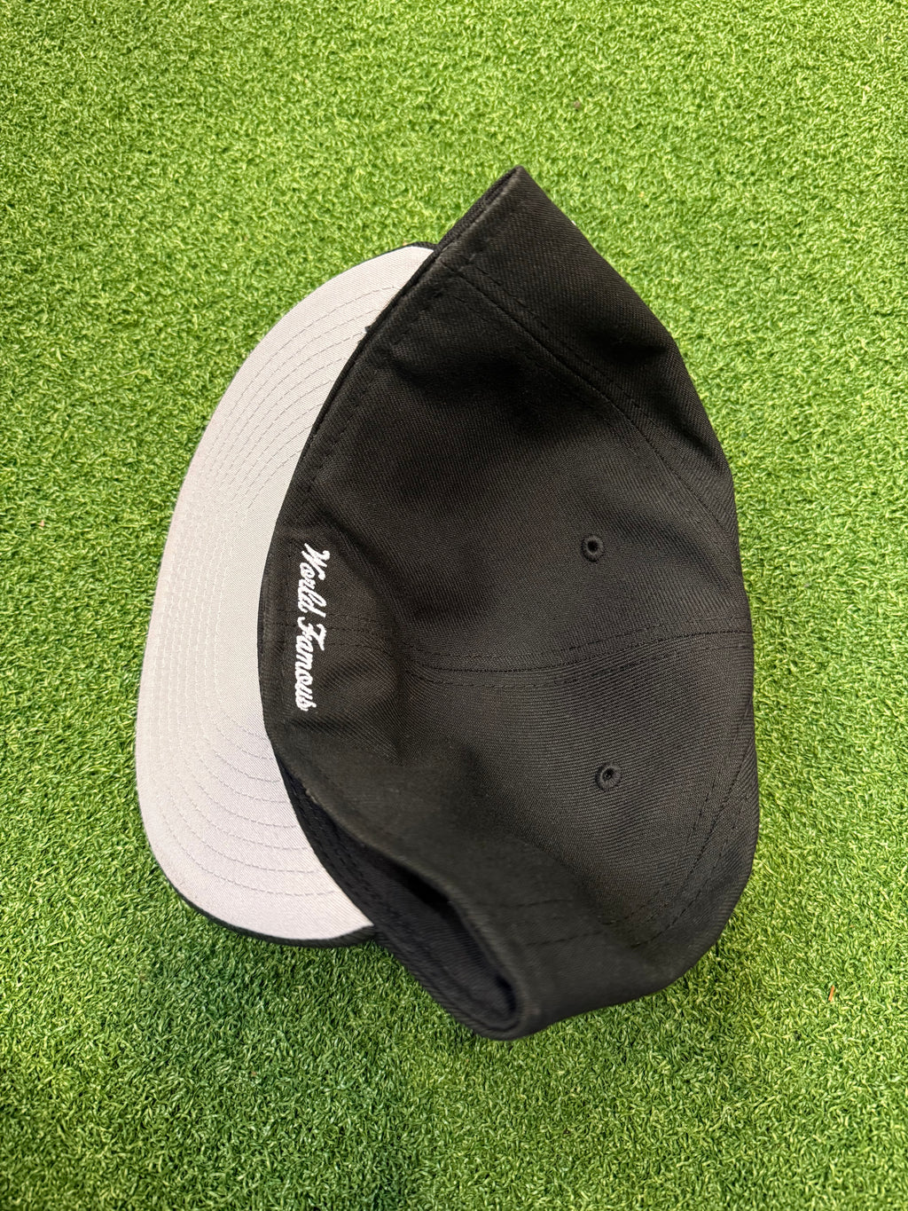 Supreme box logo breast cancer