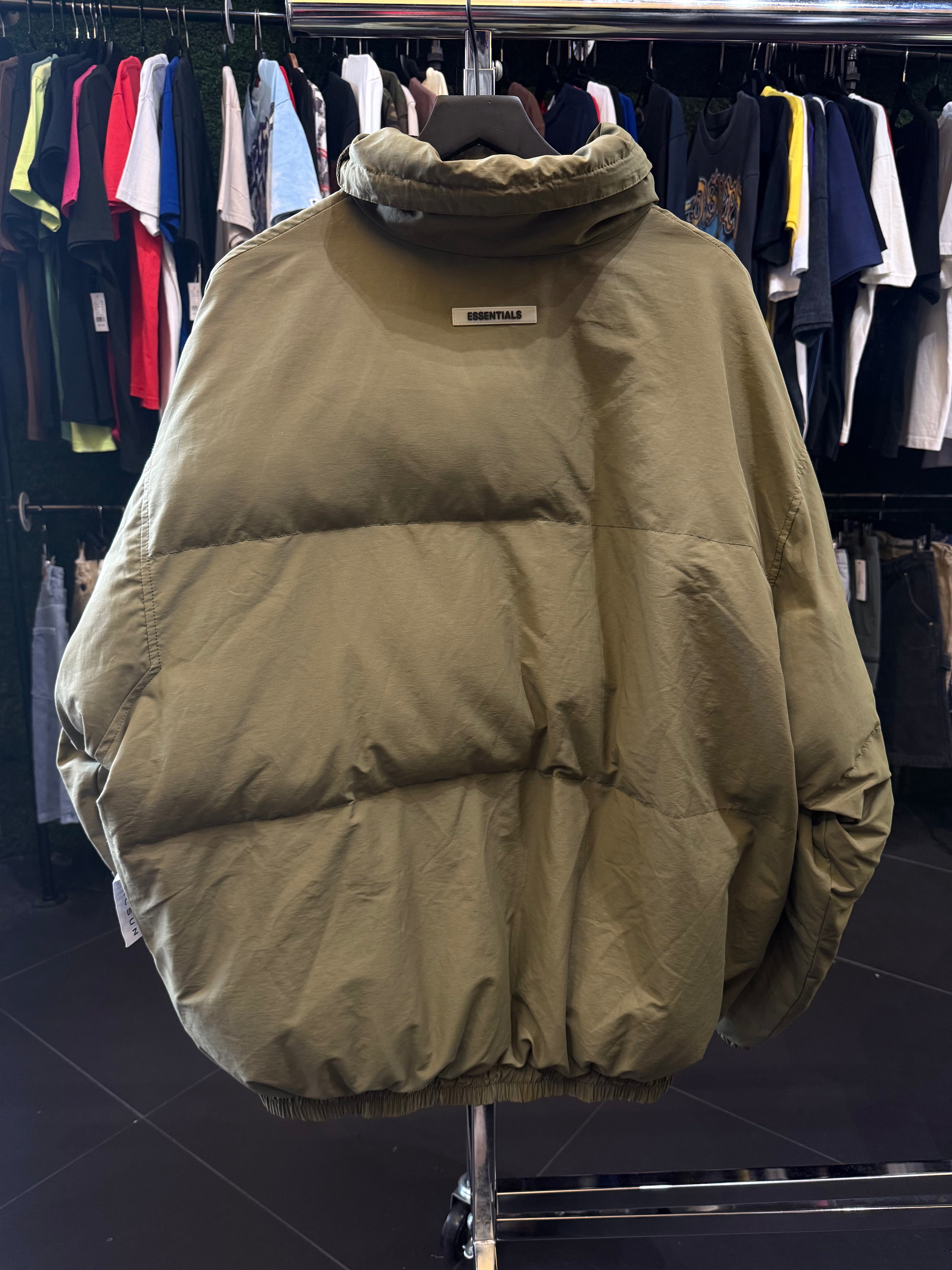 Essentials puffer