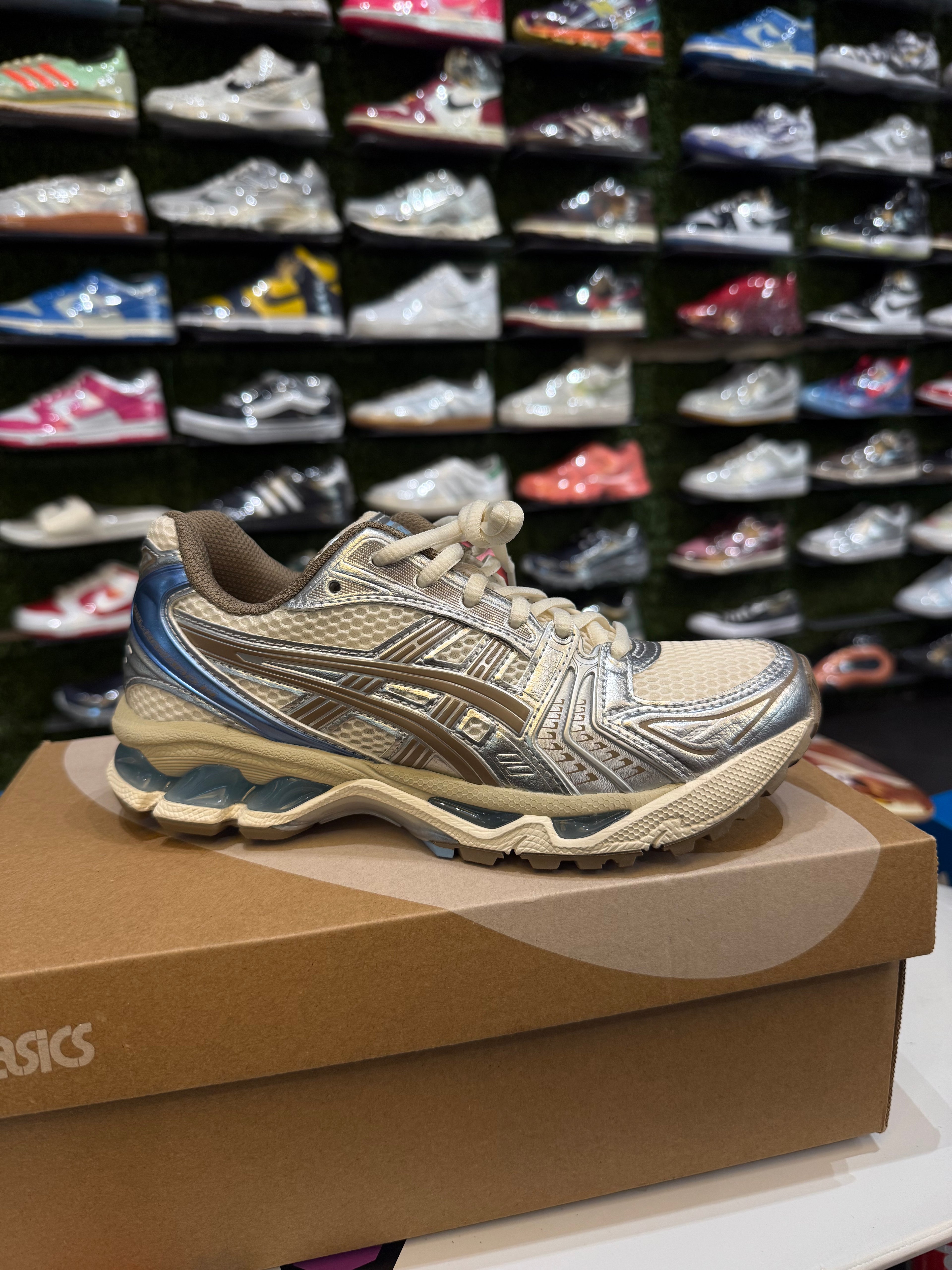 ASICS gel kayano