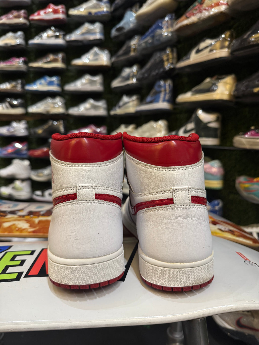 Jordan 1 metallic red