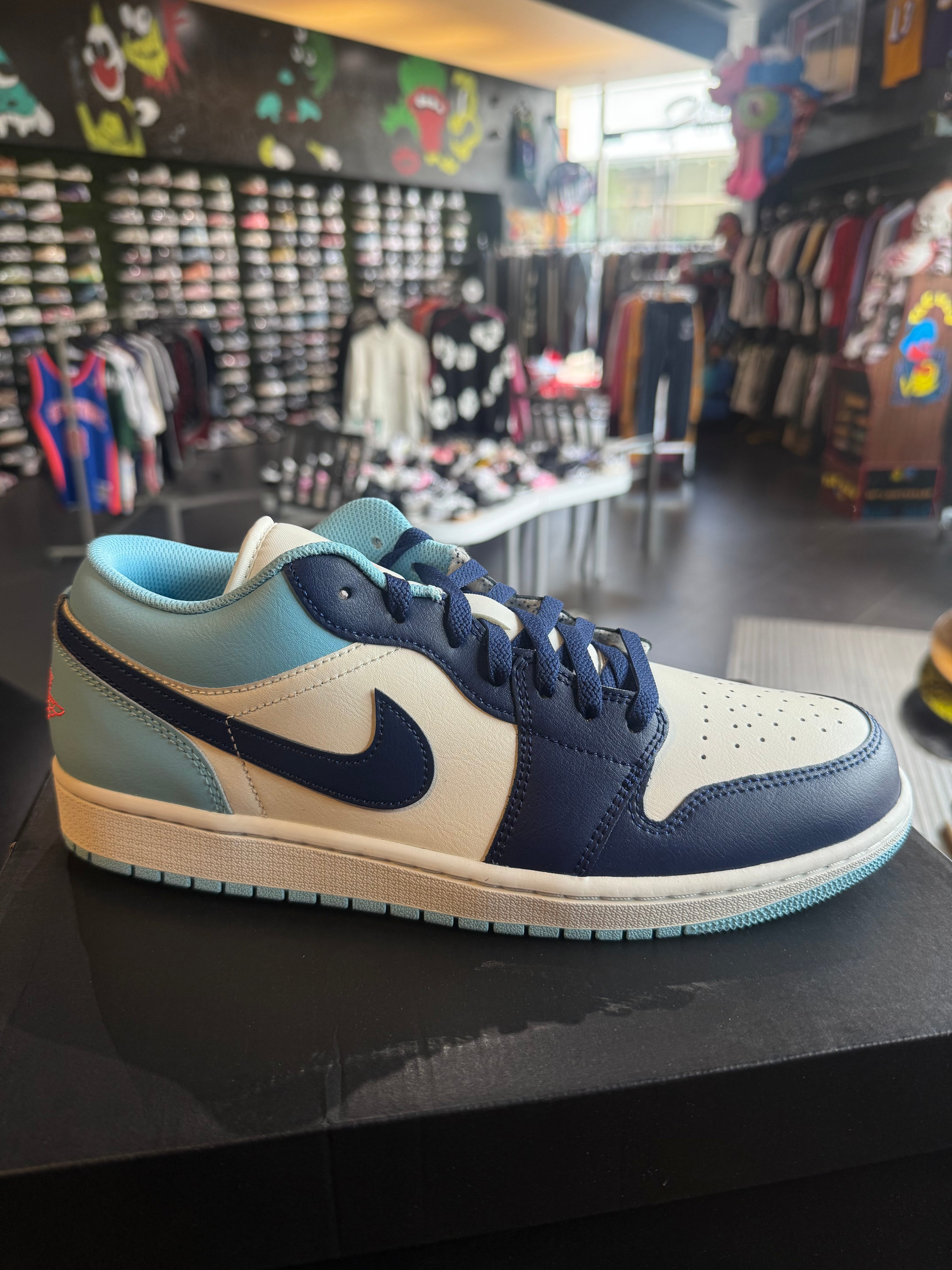 Jordan 1 low blue chill