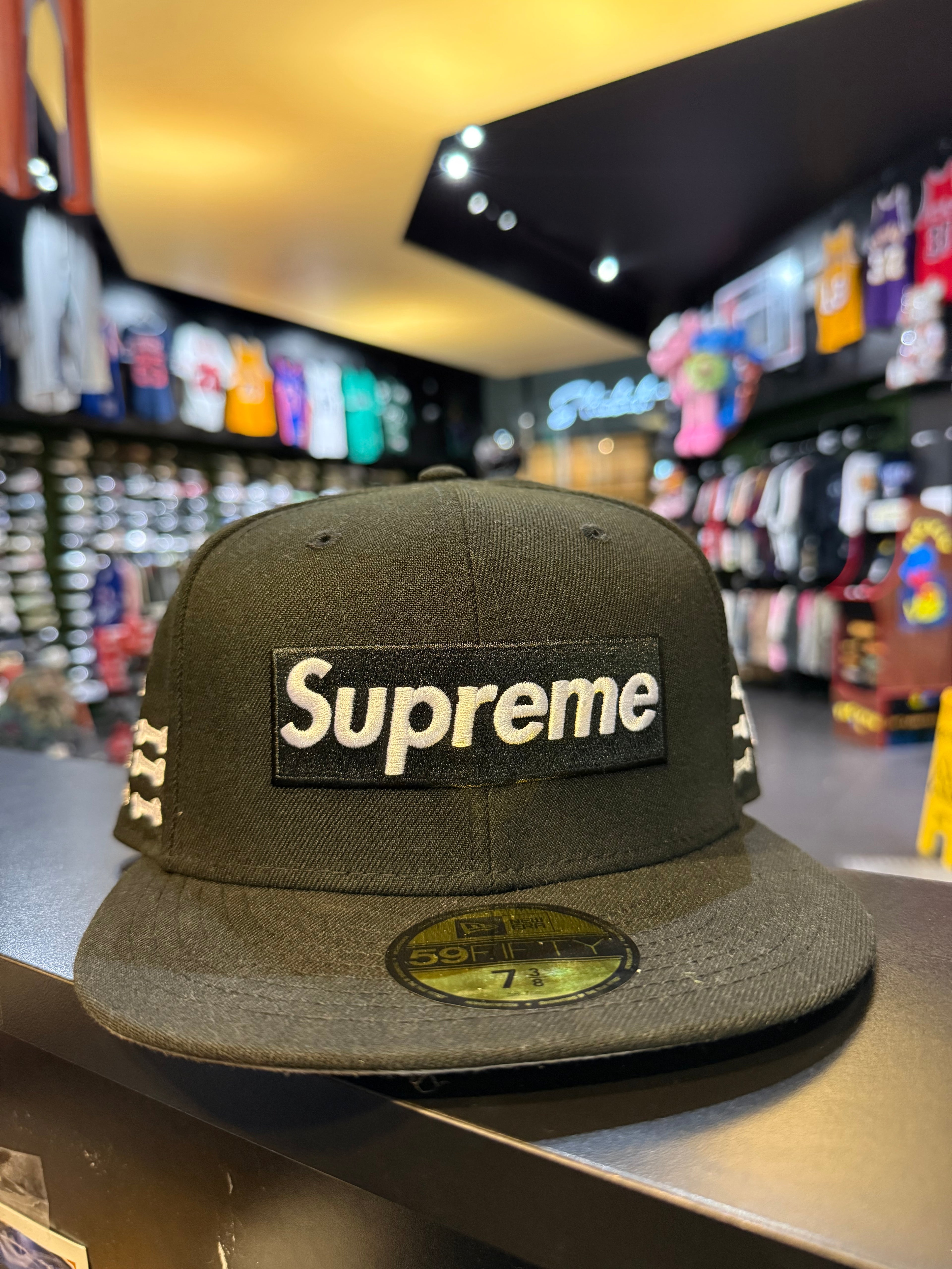 Supreme box logo bone fitted