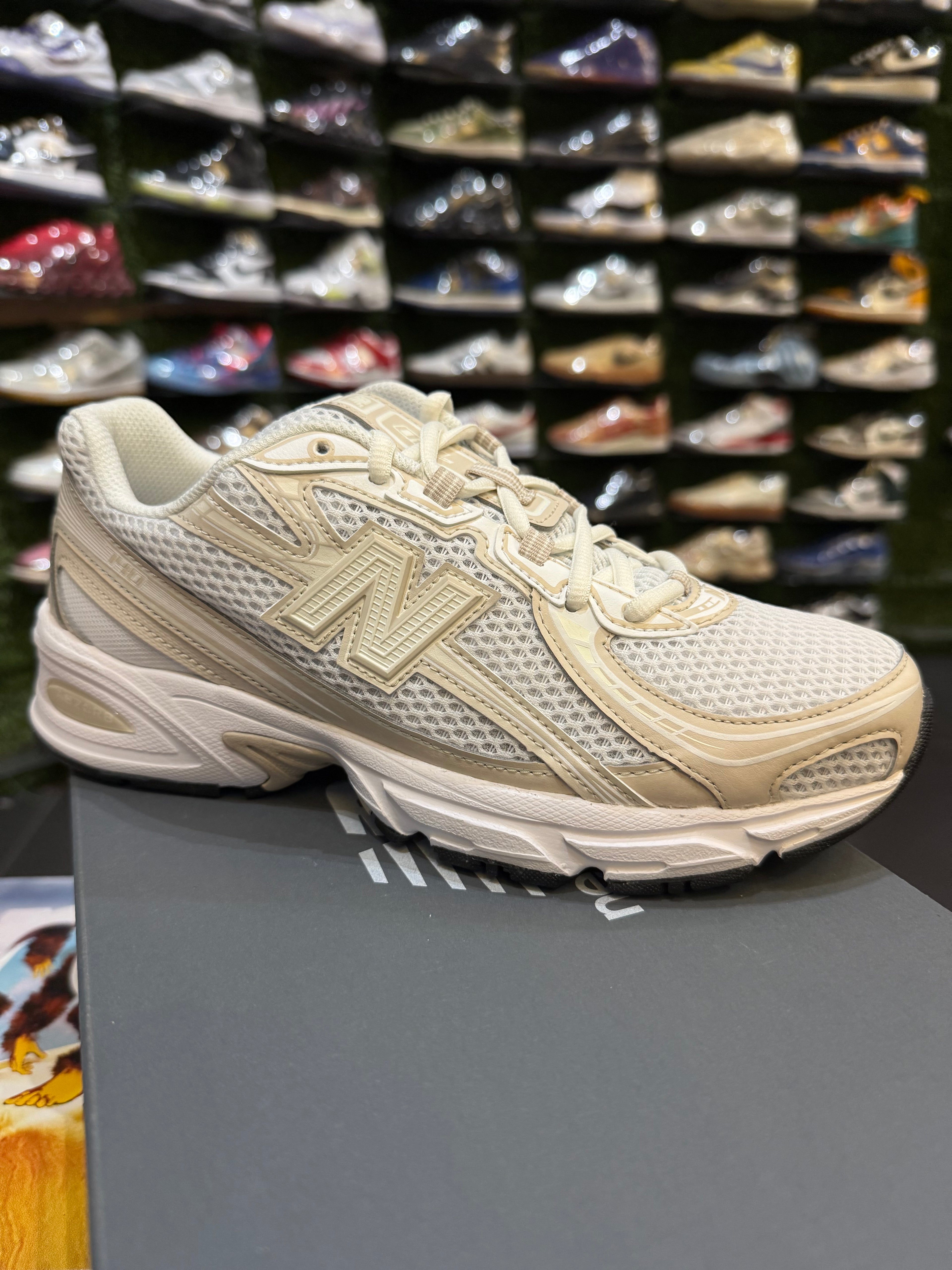 New balance 740