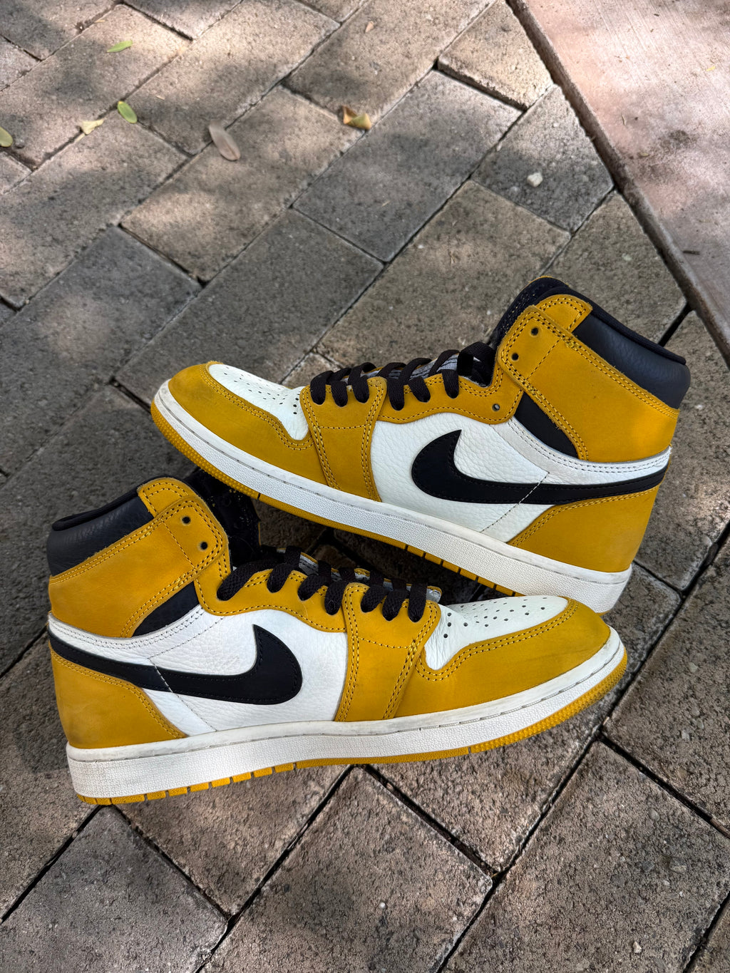 Jordan 1 yellow orche