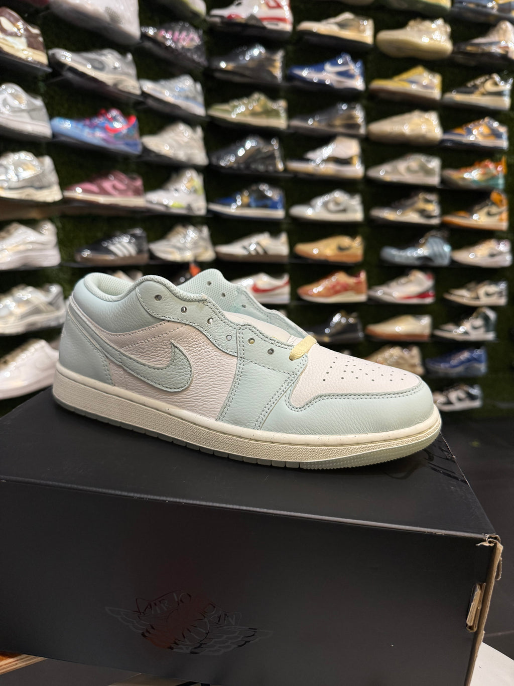 Jordan 1 low glacier